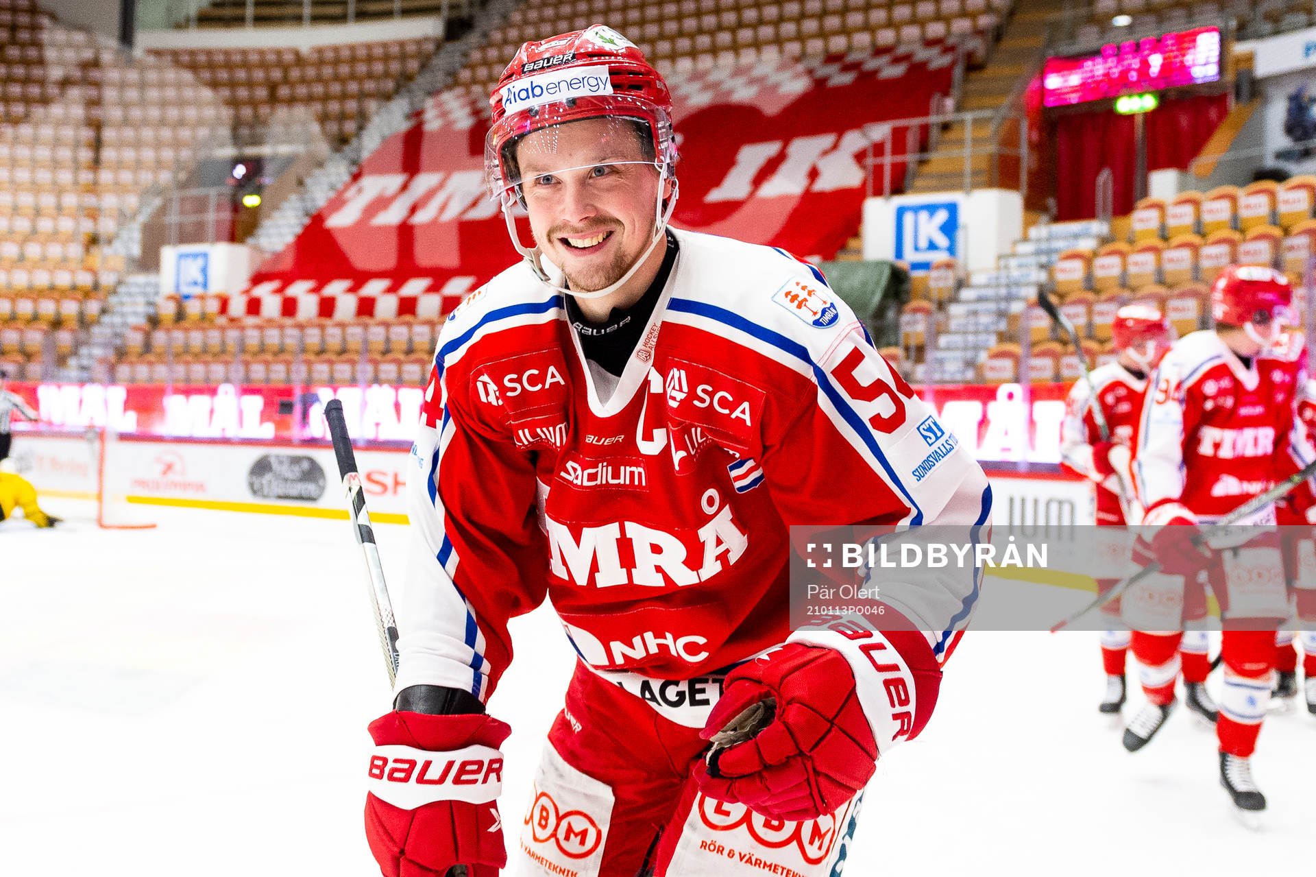Timrås Jonathan Dahlén jublar