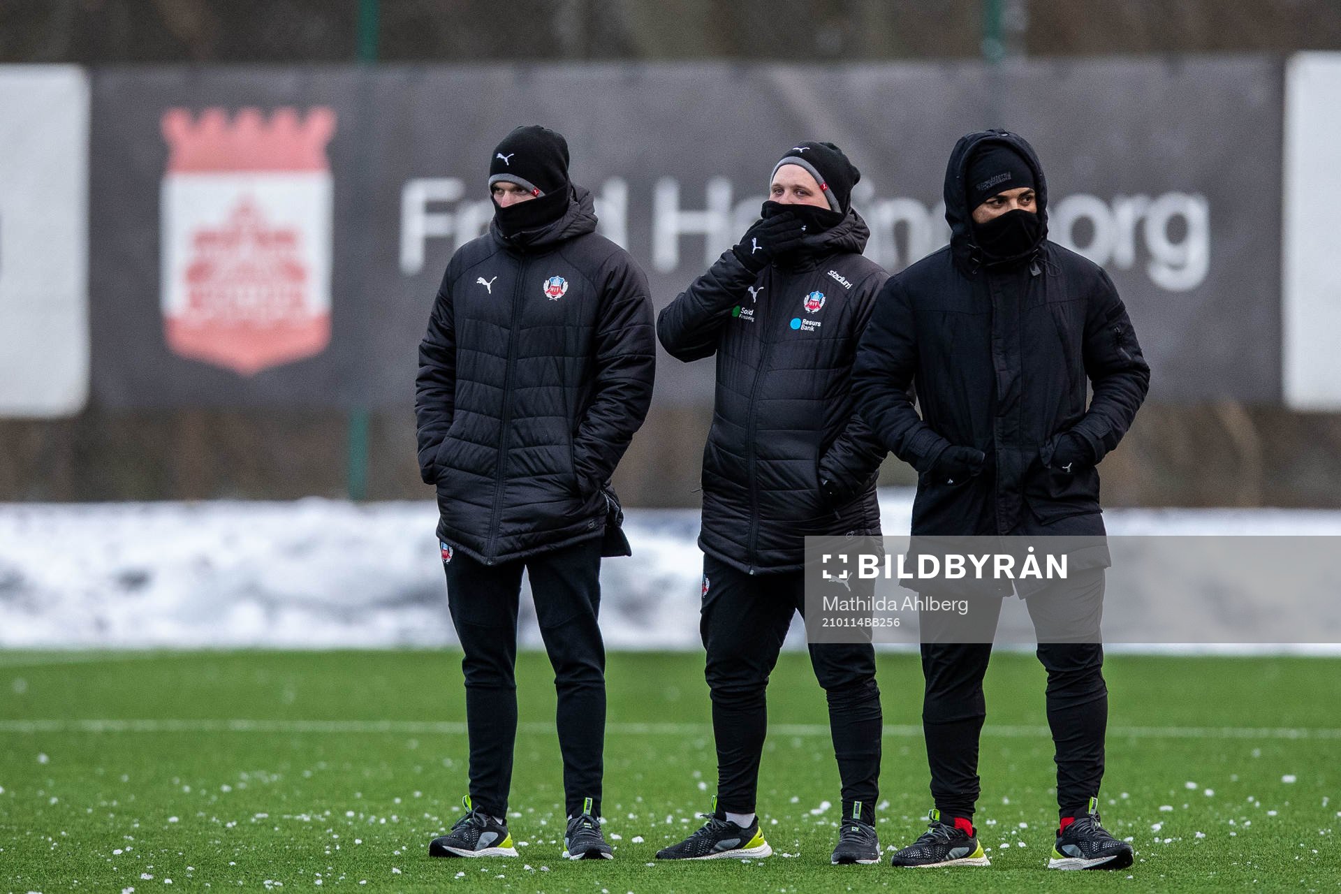 Helsingborgs ungdomstränare Max Lindén, Robin Stolt och