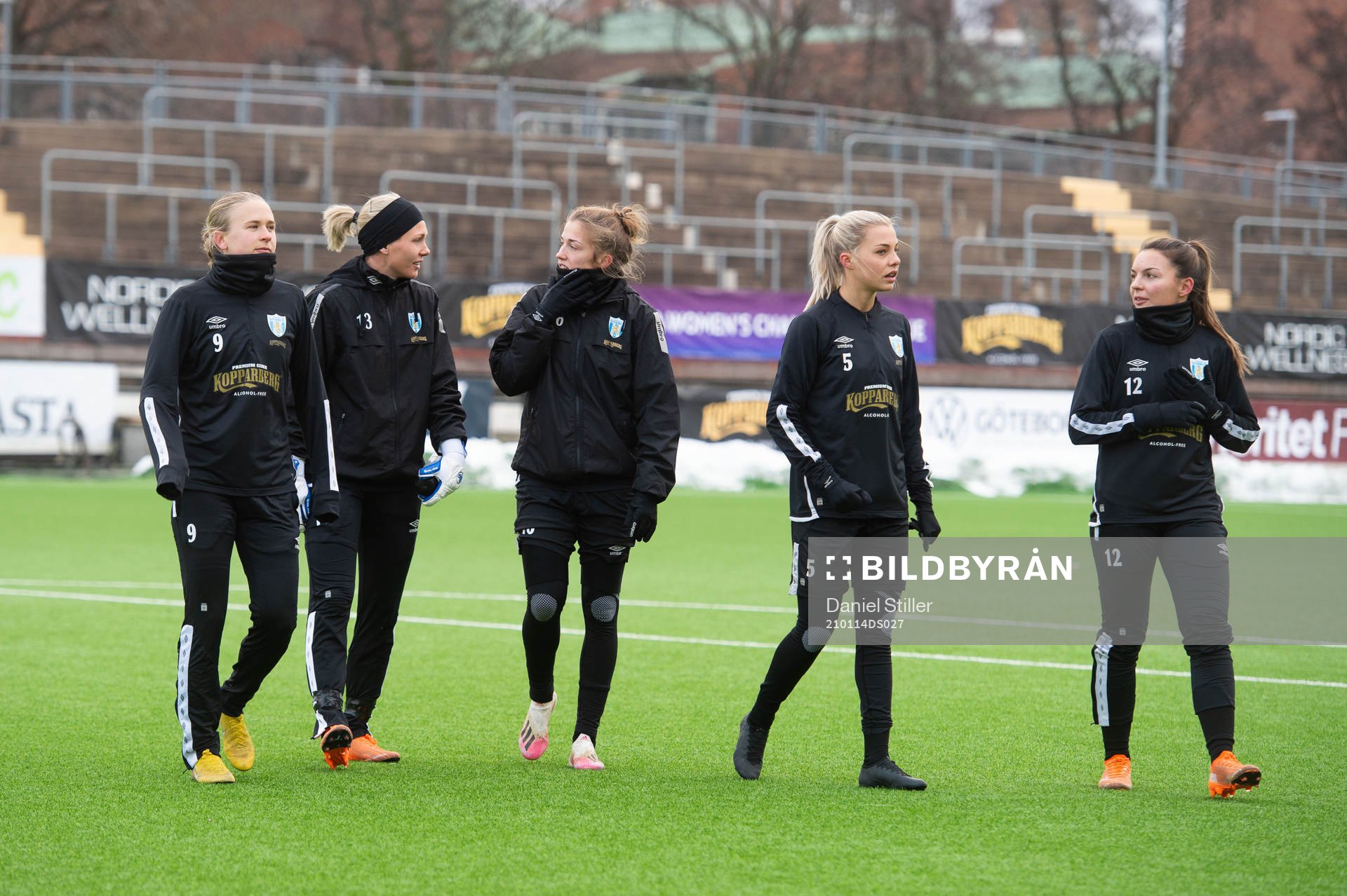 Filippa Curmark, målvakt Jennifer Falk, Filippa Angeldahl