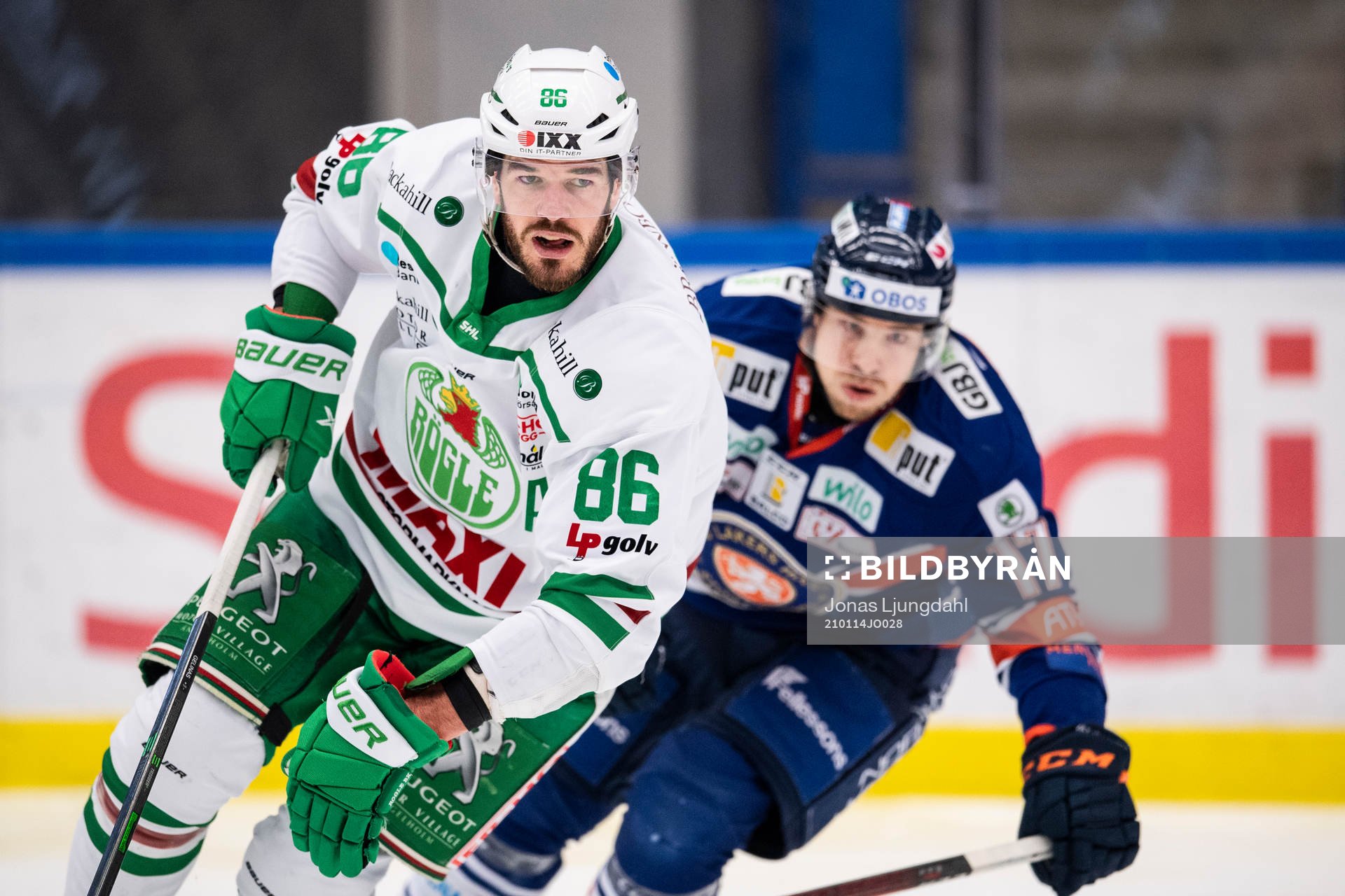 Rögles Eric Gelinas och Växjös Emil Forslund