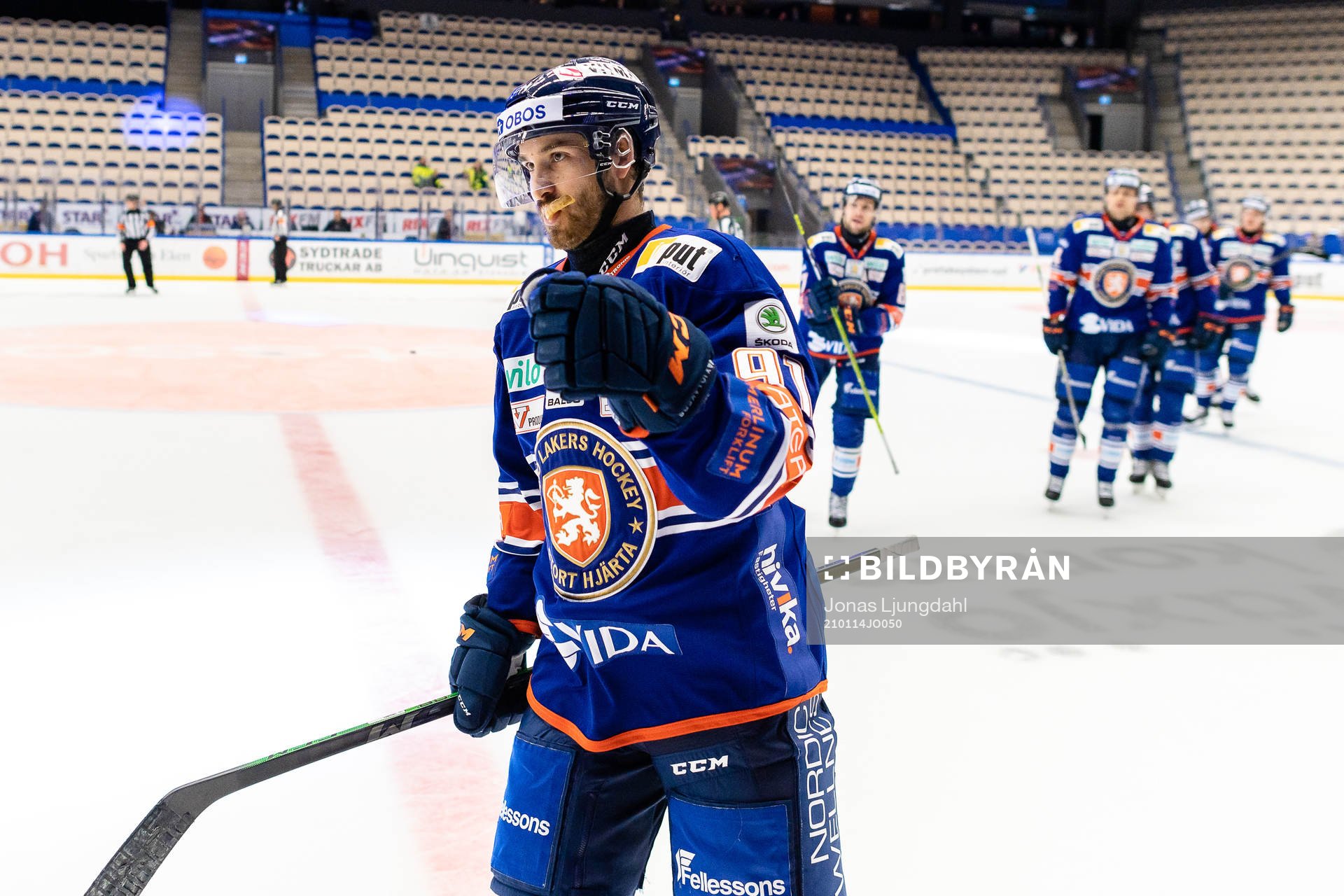 Växjös Andrew Calof jublar