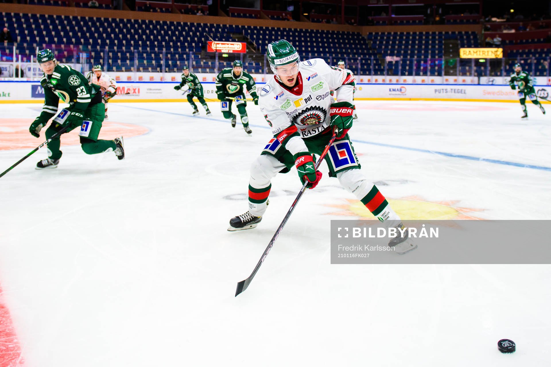 Färjestads Albin Eriksson och Frölundas Filip Johansson