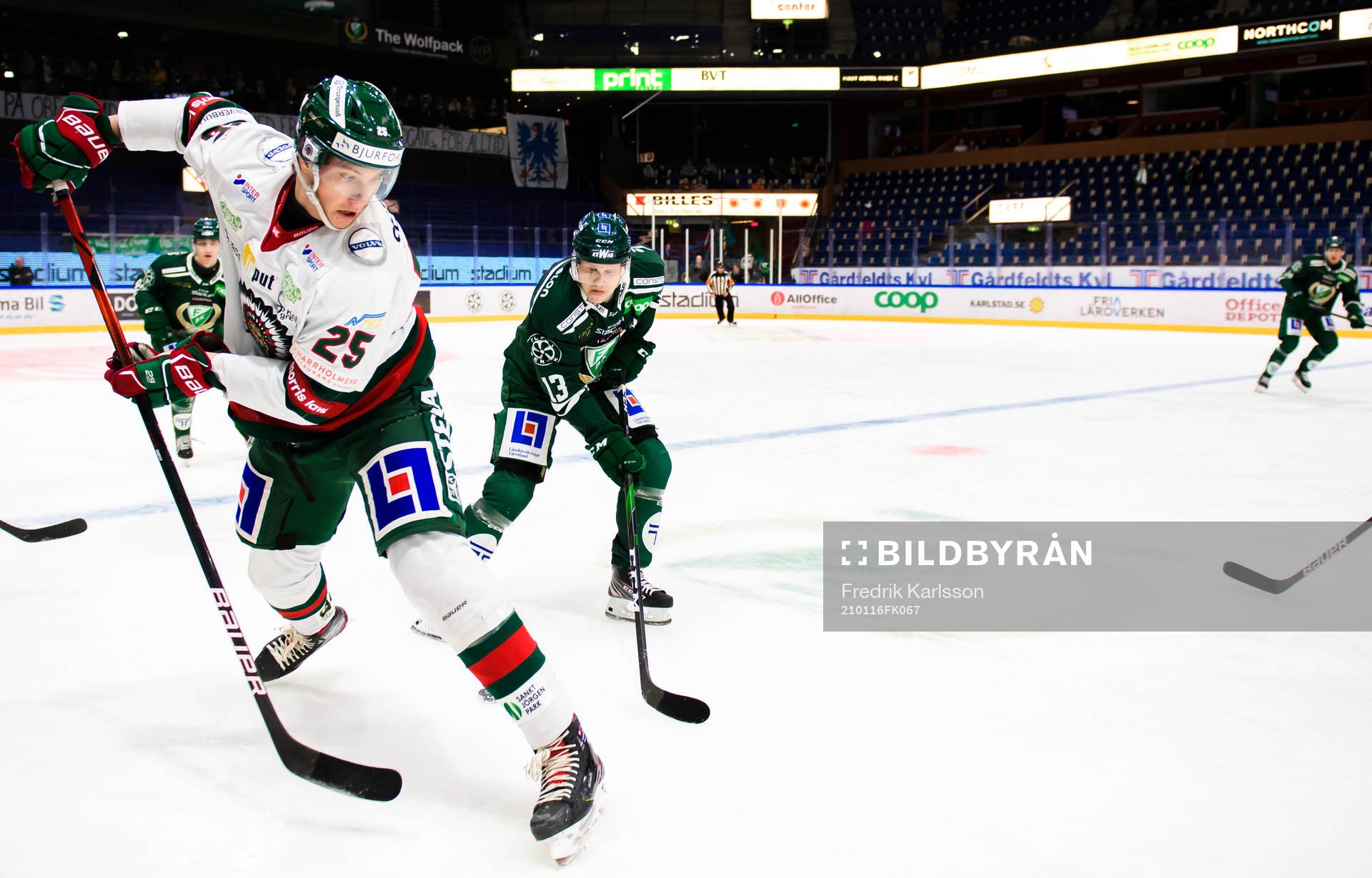 Frölundas Elmer Söderblom och Färjestads Daniel Viksten