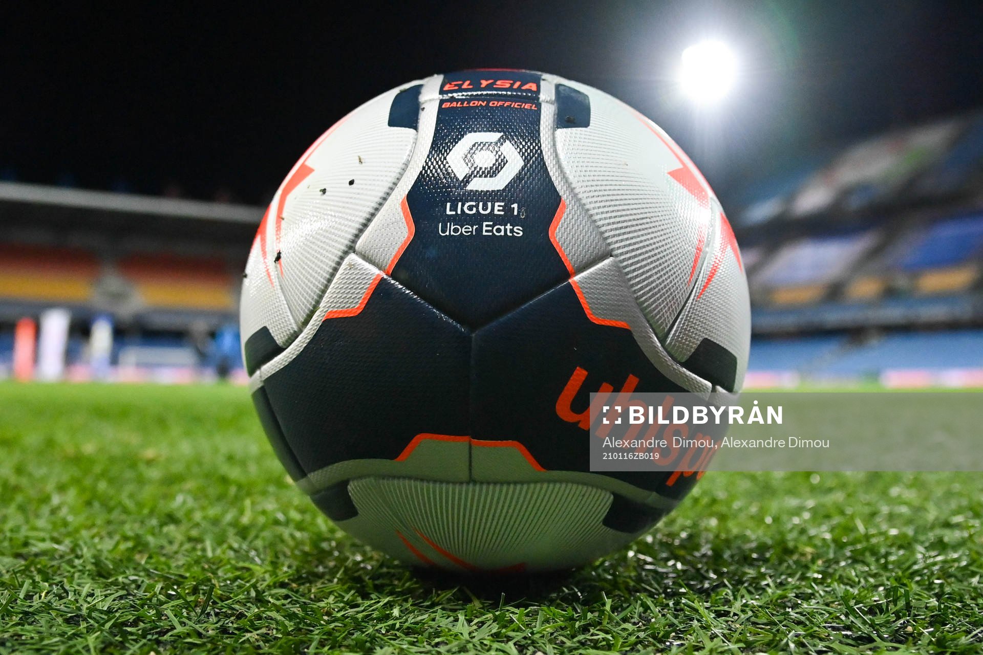New ball of Ligue 1