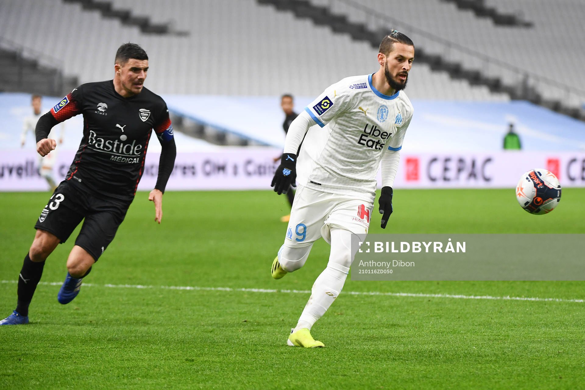 Anthony BRIANCON of Nimes and Dario BENEDETTO of Marseille