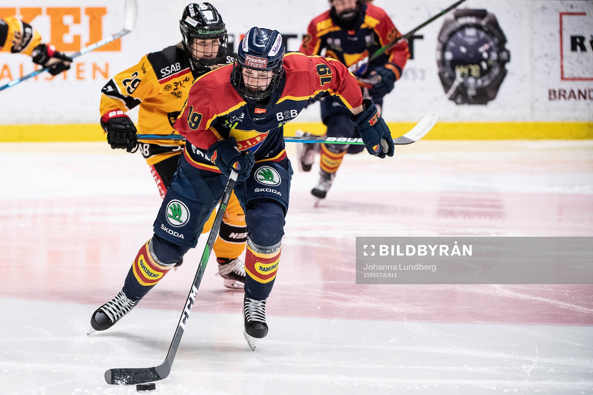 Luleås Emma Nordin och Djurgårdens Julia Östlund