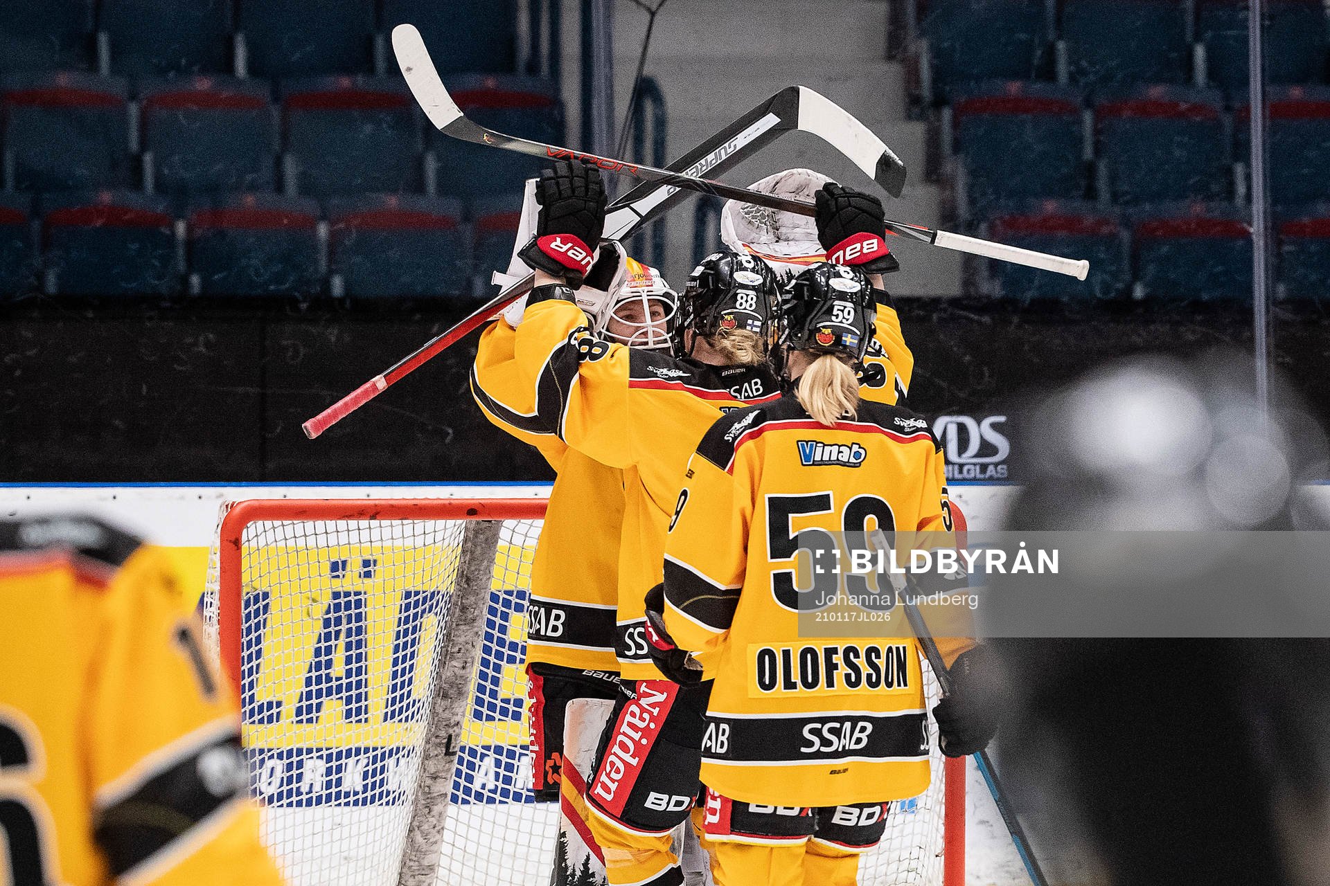 Luleås målvakt Sara Grahn jublar