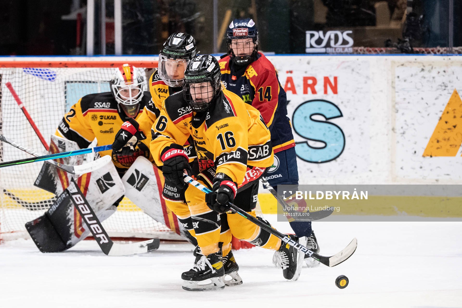 Luleås Petra Nieminen och Djurgårdens Alexis Mauermann