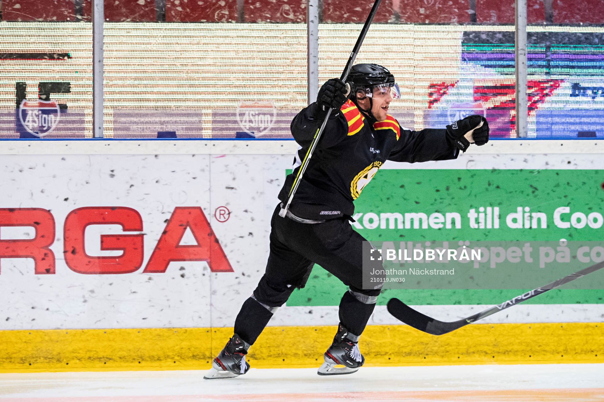 Brynäs Jadeon Descheneau jublar