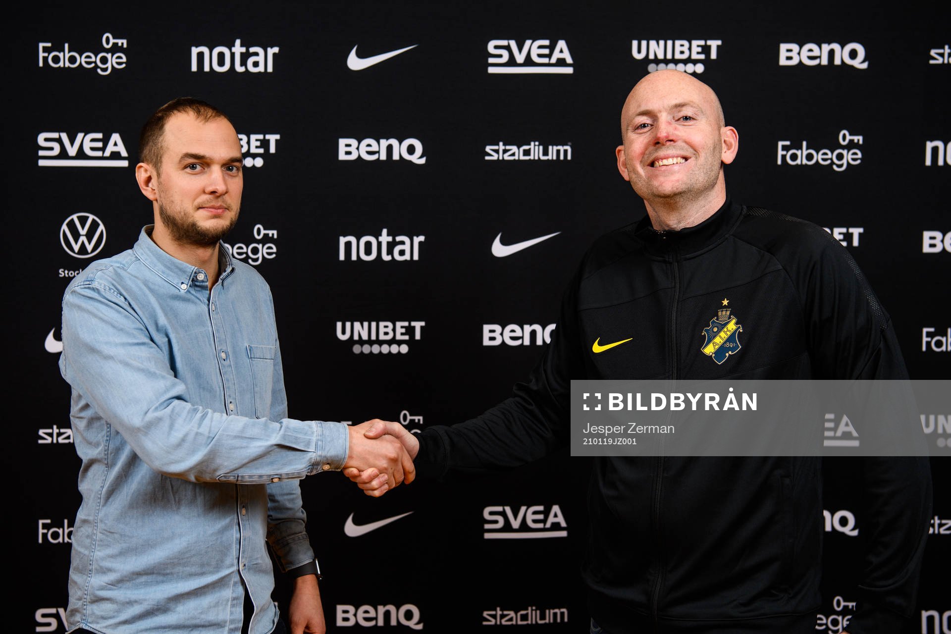 s sportchef Henrik Jurelius och nya assisterande tränaren