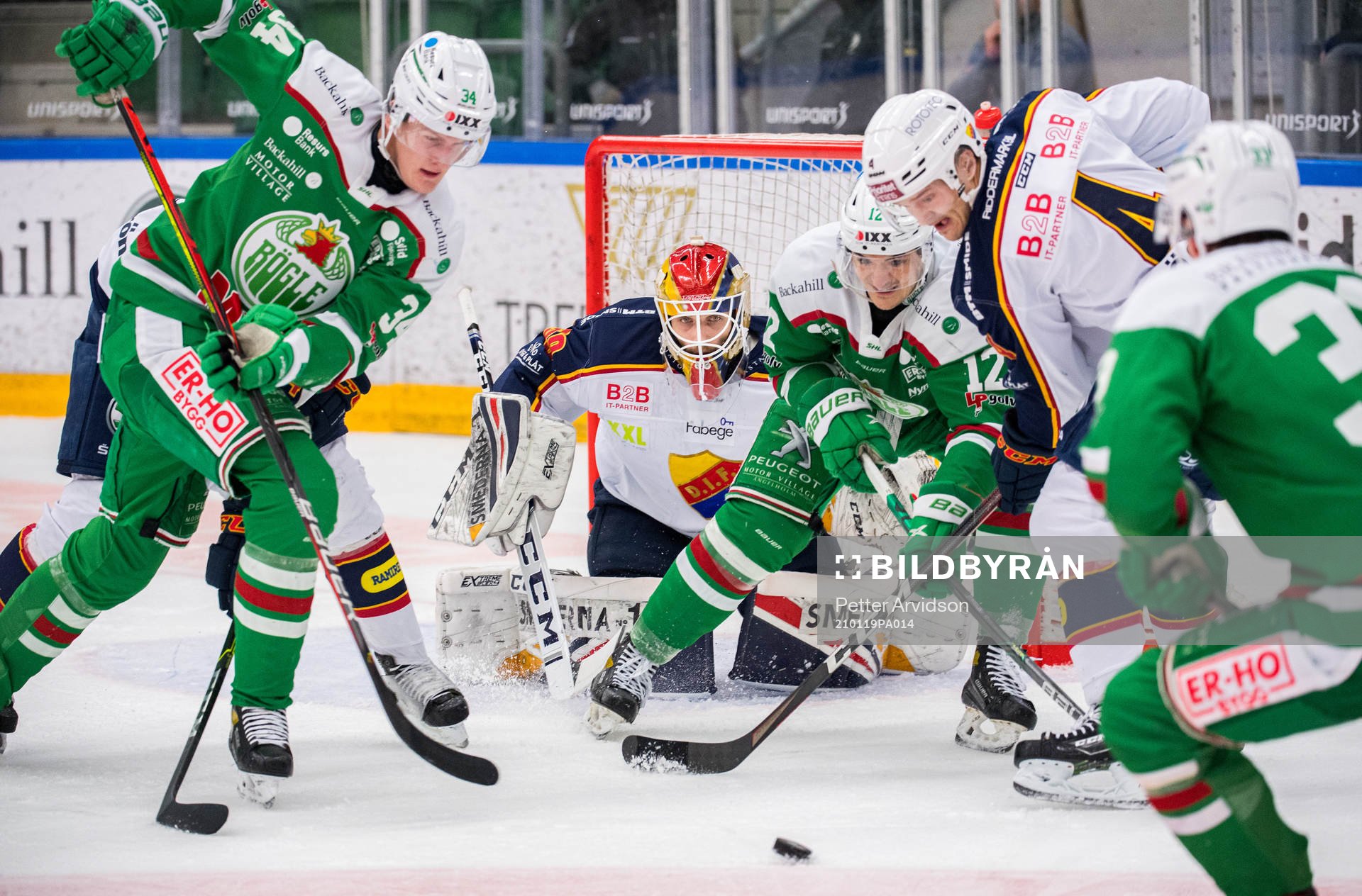 Rögles Adam Edström och Brady Ferguson oroar mot