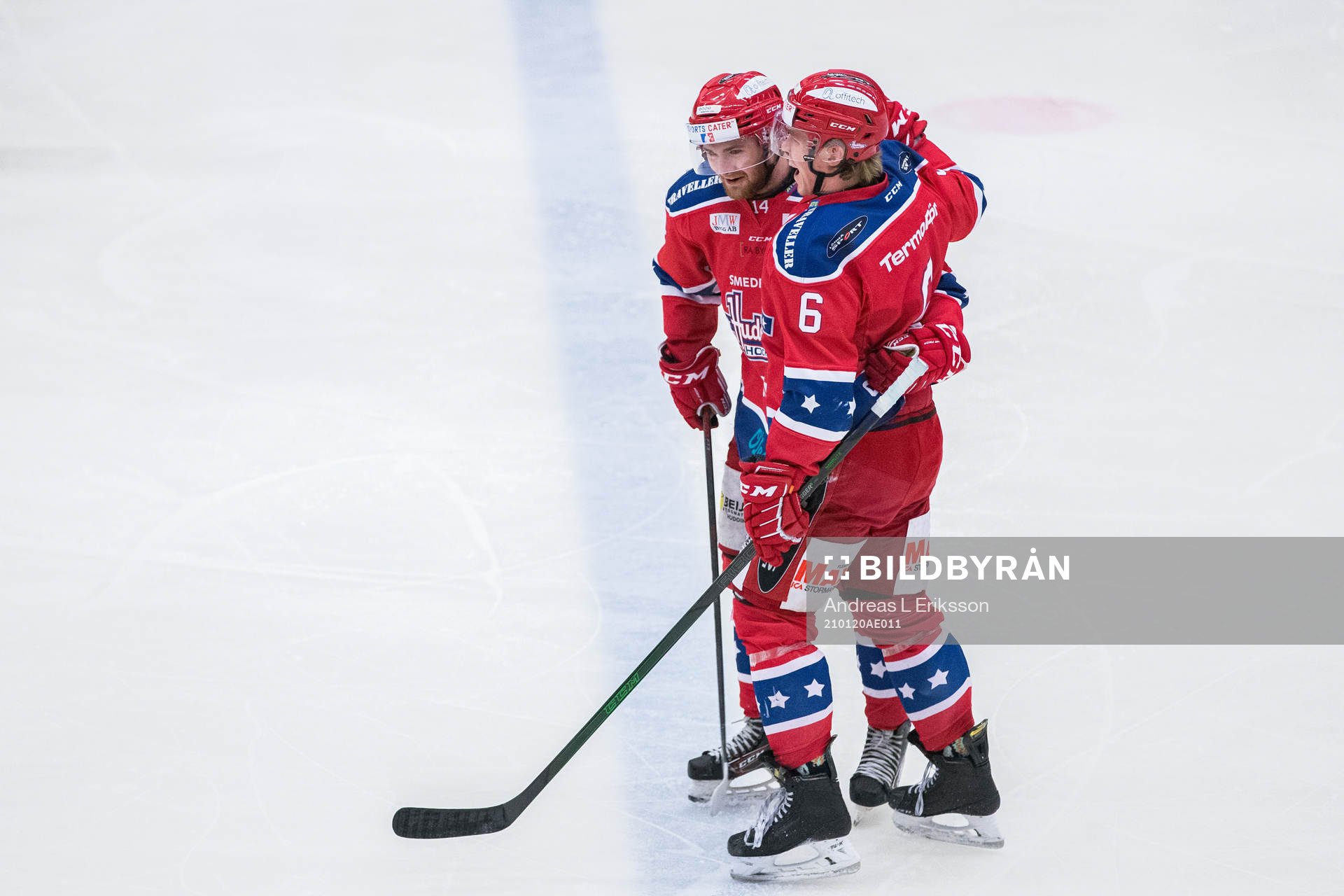 Huddinges Alexander Svensson och Simon Wassberg jublar
