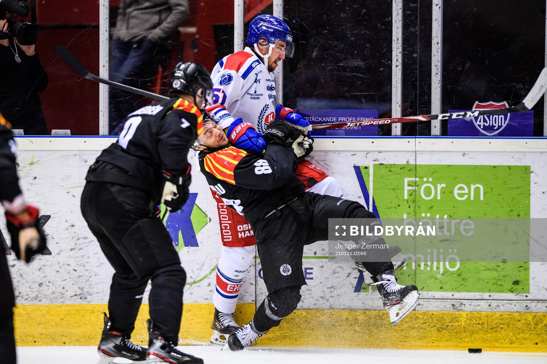 Brynäs Jadeon Descheneau och Oskarshamns Max Veronneau