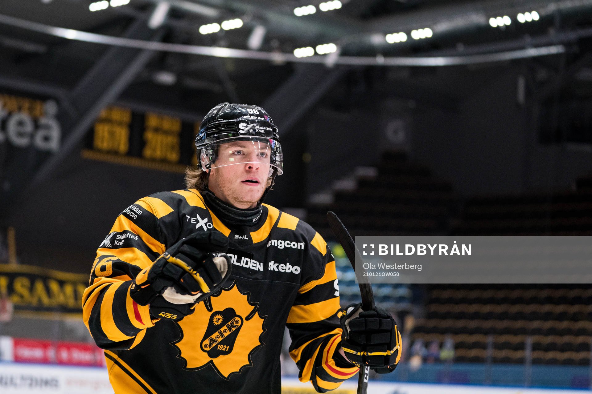 Skellefteås Rickard Hugg jublar