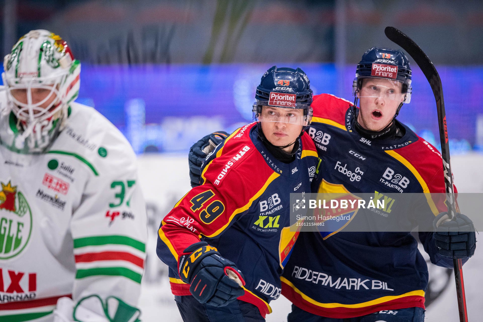 Djurgårdens Rhett Rakhshani och Kalle Östman jublar