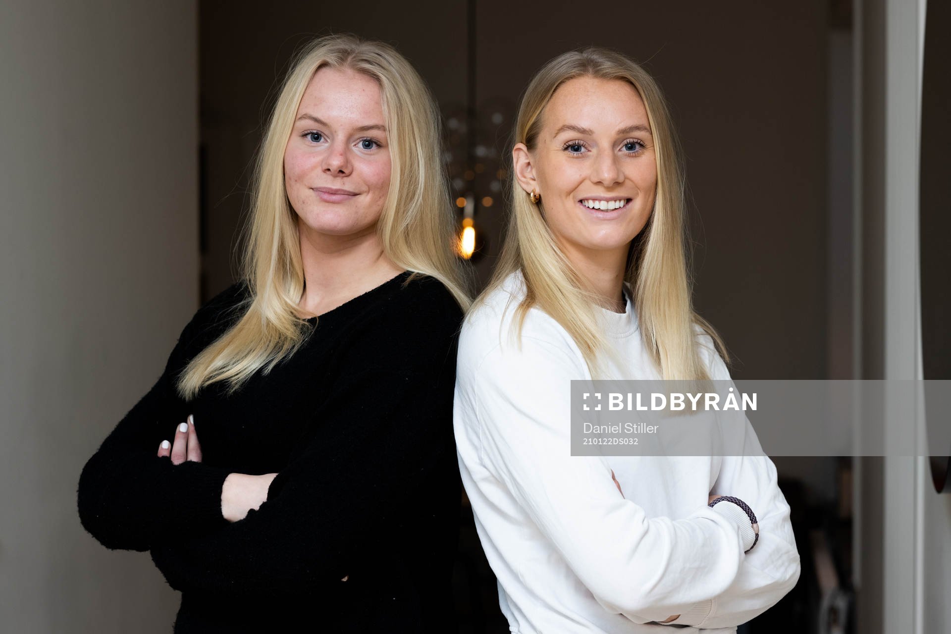 Systrarna Nina Koppang (handbollsspelare i Sävehof) och