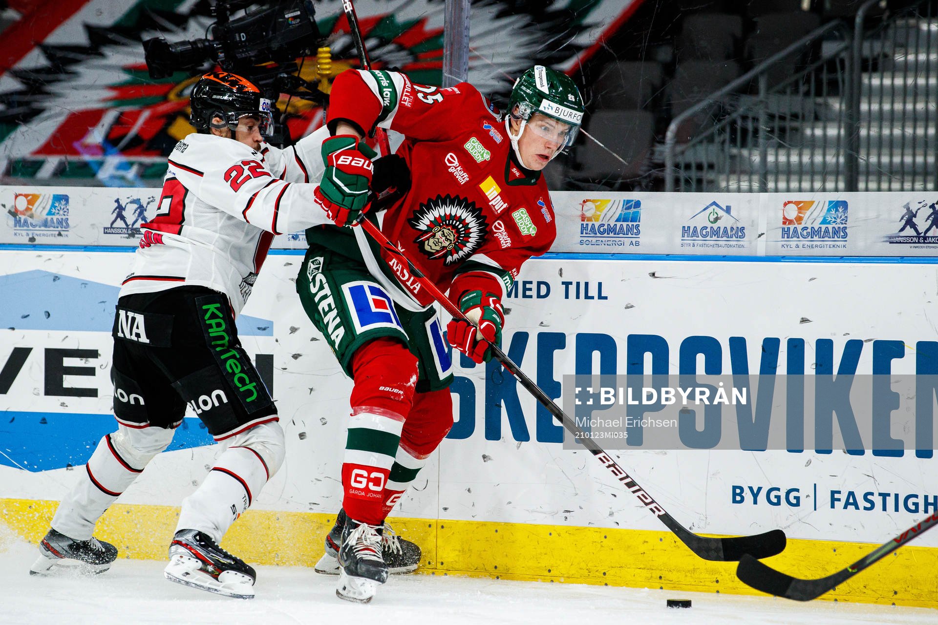 Örebros Jonathan Andersson och Frölundas Elmer Söderblom