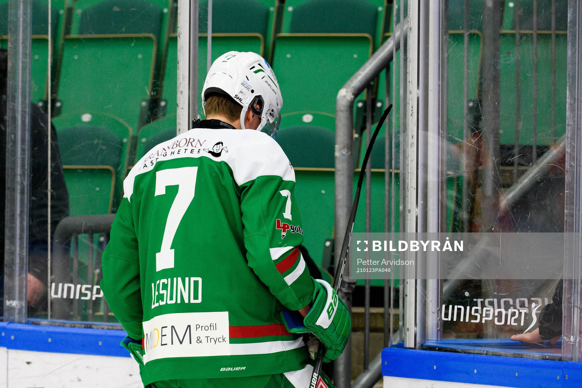 Rögles Erlend Lesund lämnar isen