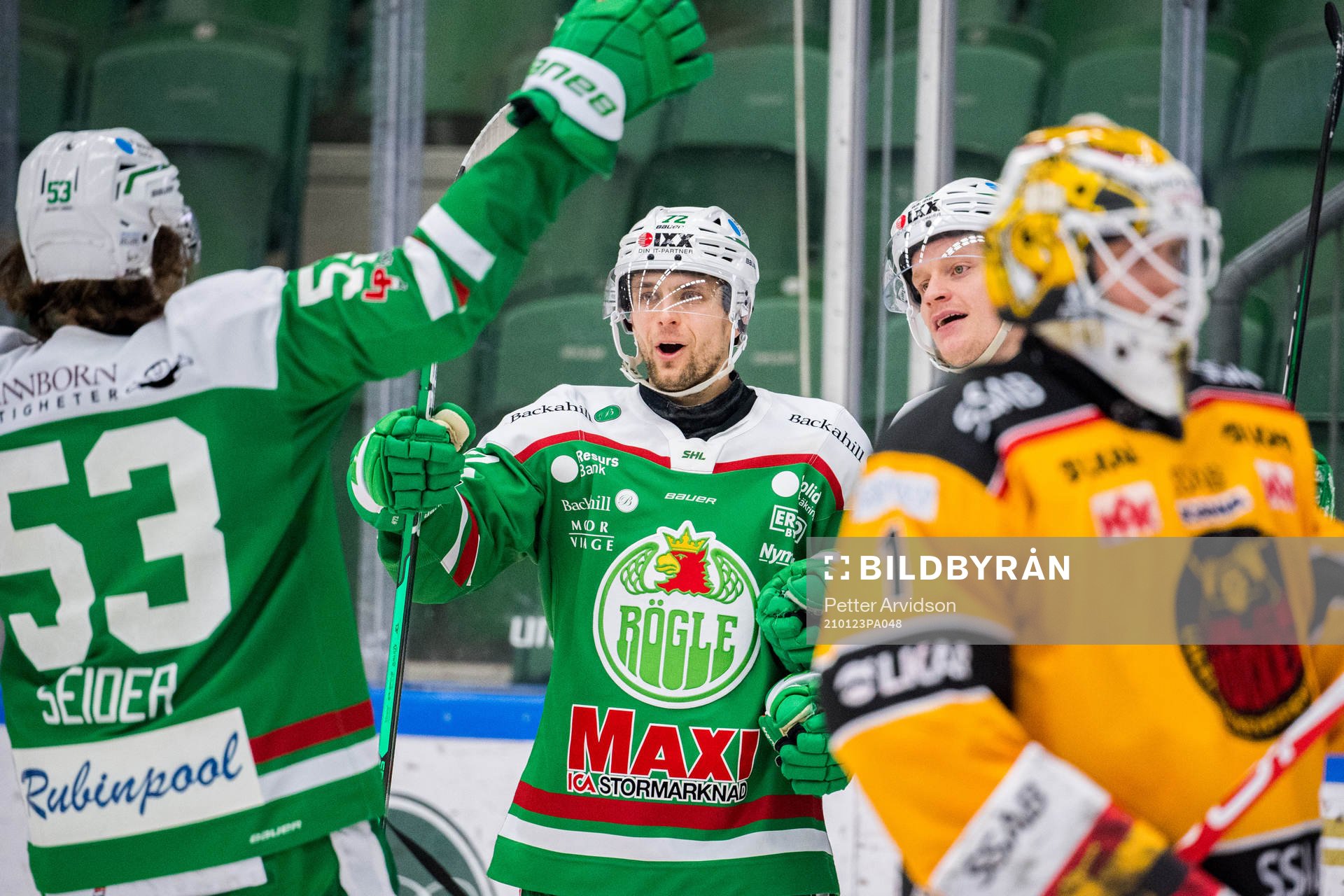 Rögles Daniel Zaar och Anton Bengtsson jublar