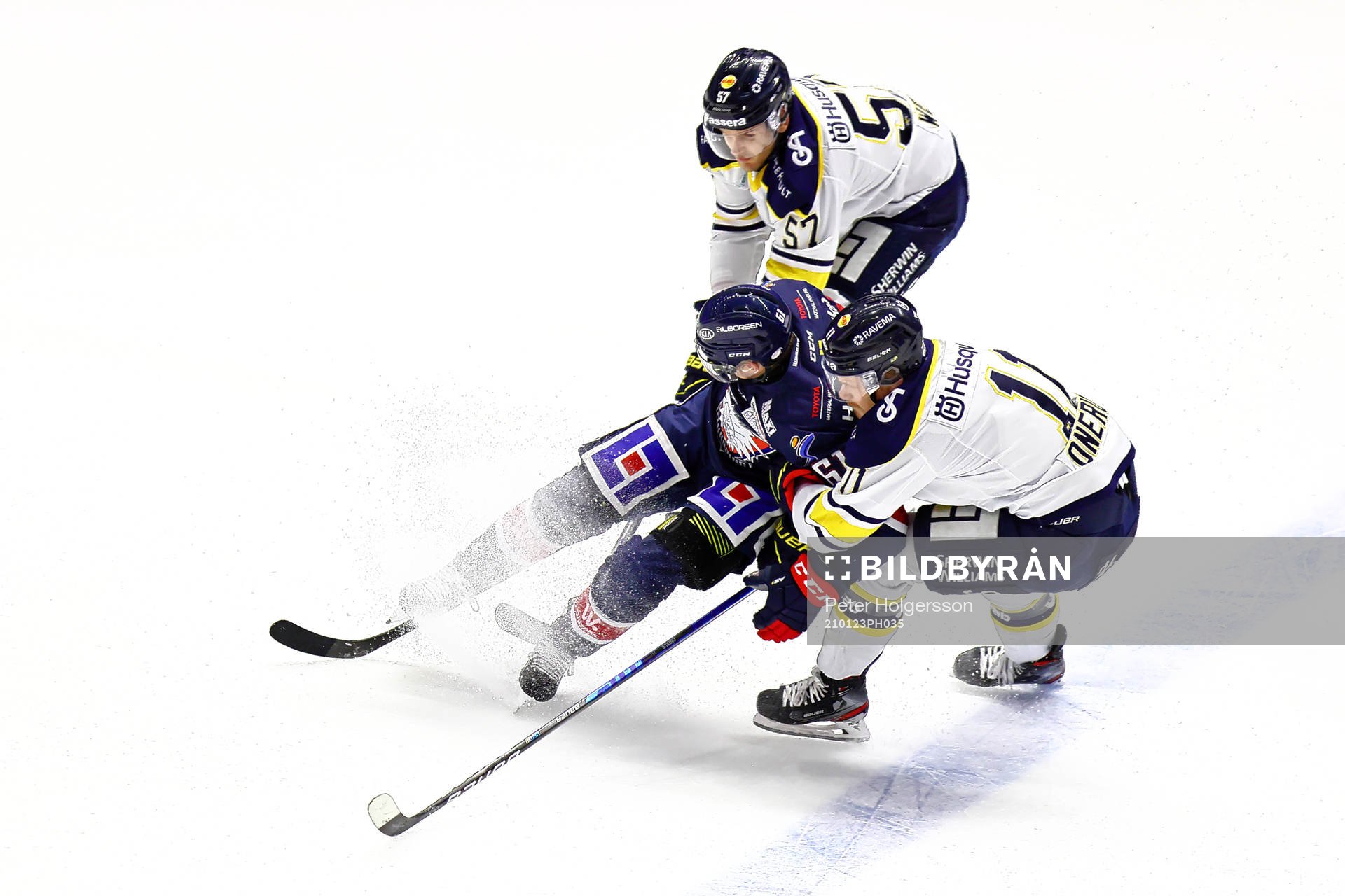 s Simon Önerud , Linköpings Markus Ljungh och HV71:s