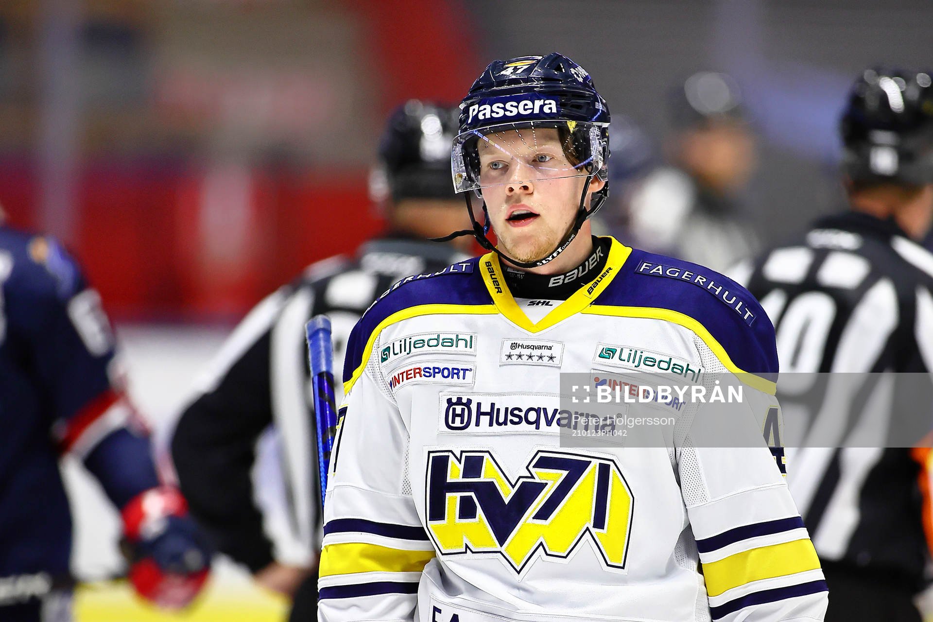 s Anton Karlsson