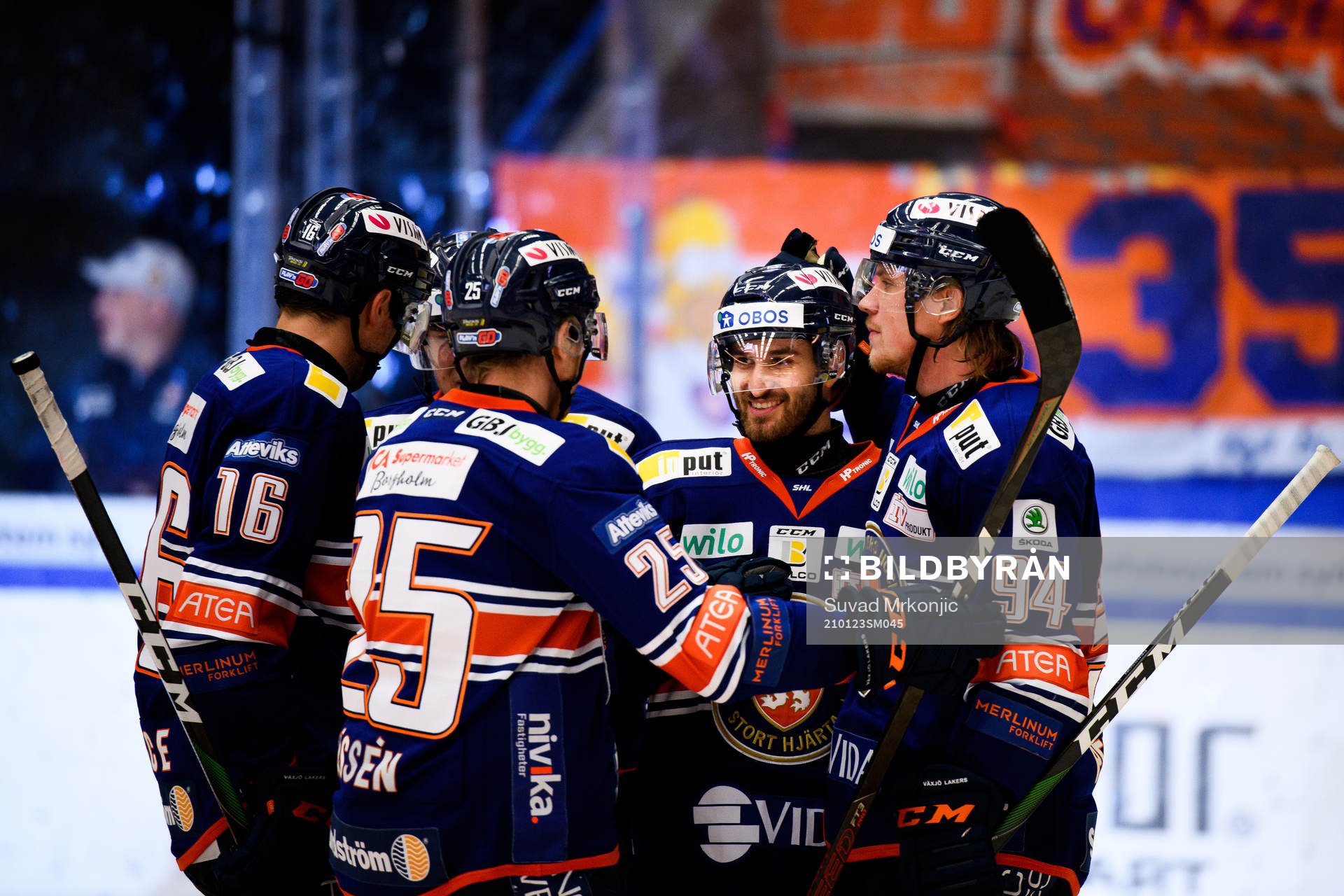 Växjös Andrew Calof jublar