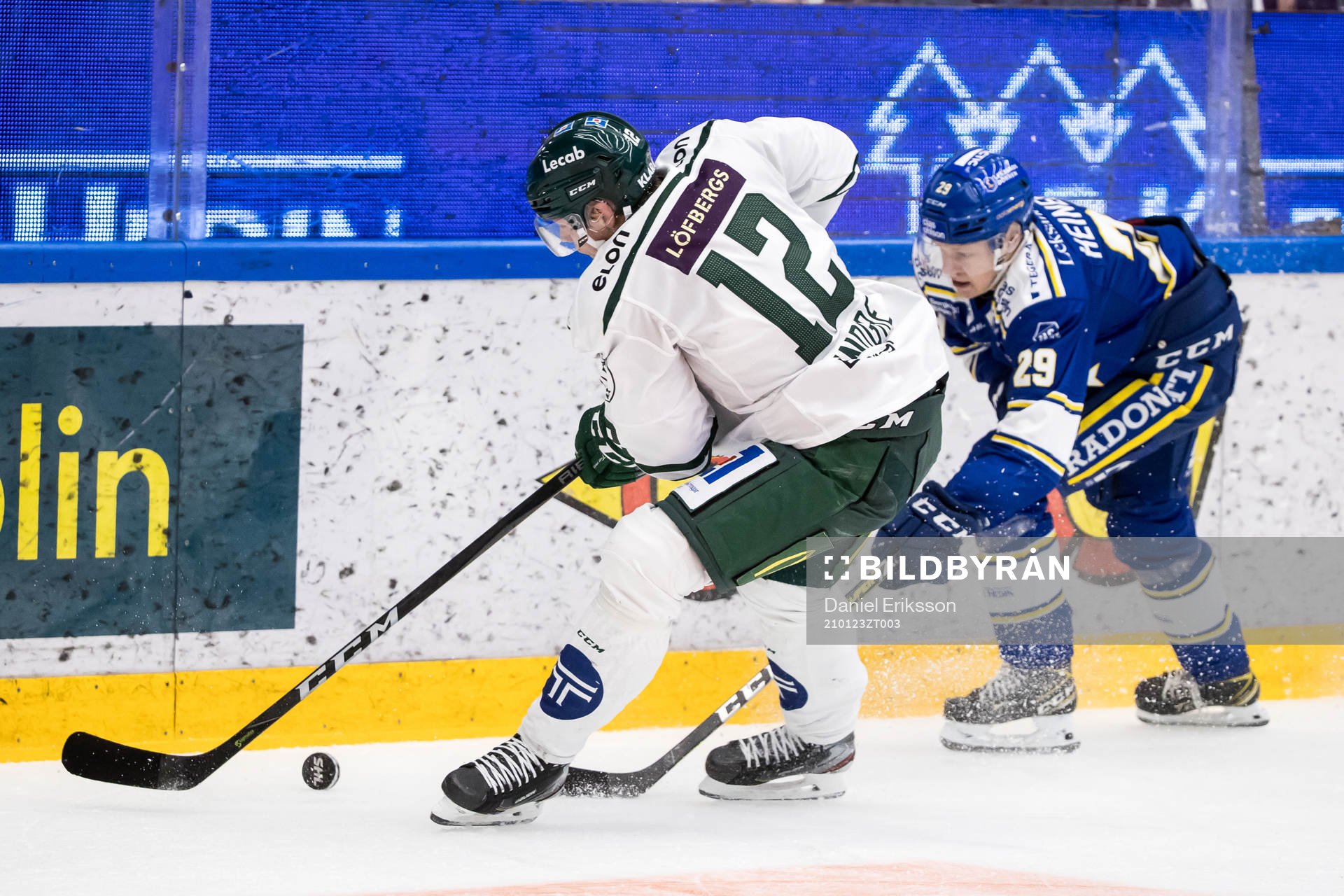 Färjestads Niclas Lundgren och Leksands Emil Heineman