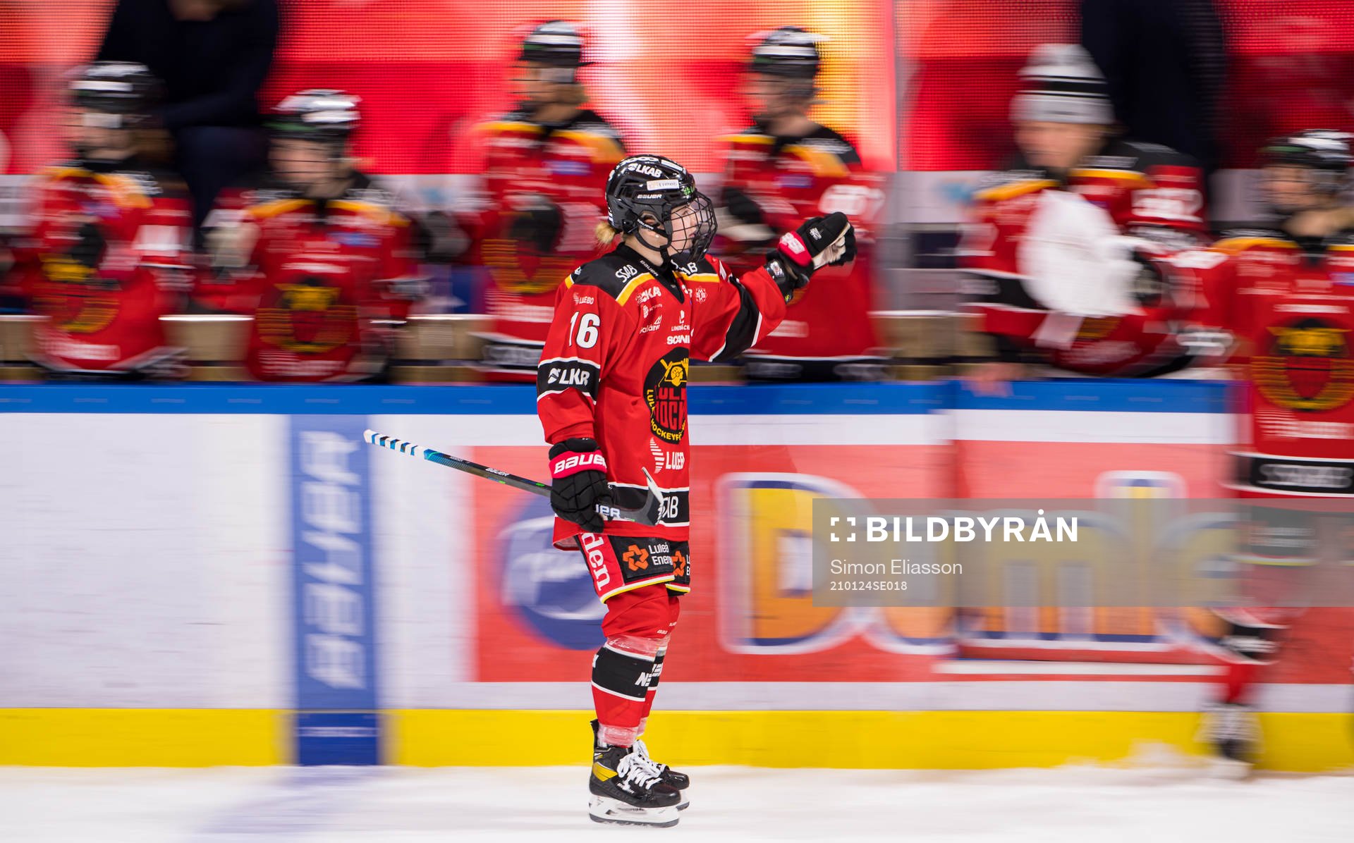 Luleås Petra Nieminen jublar