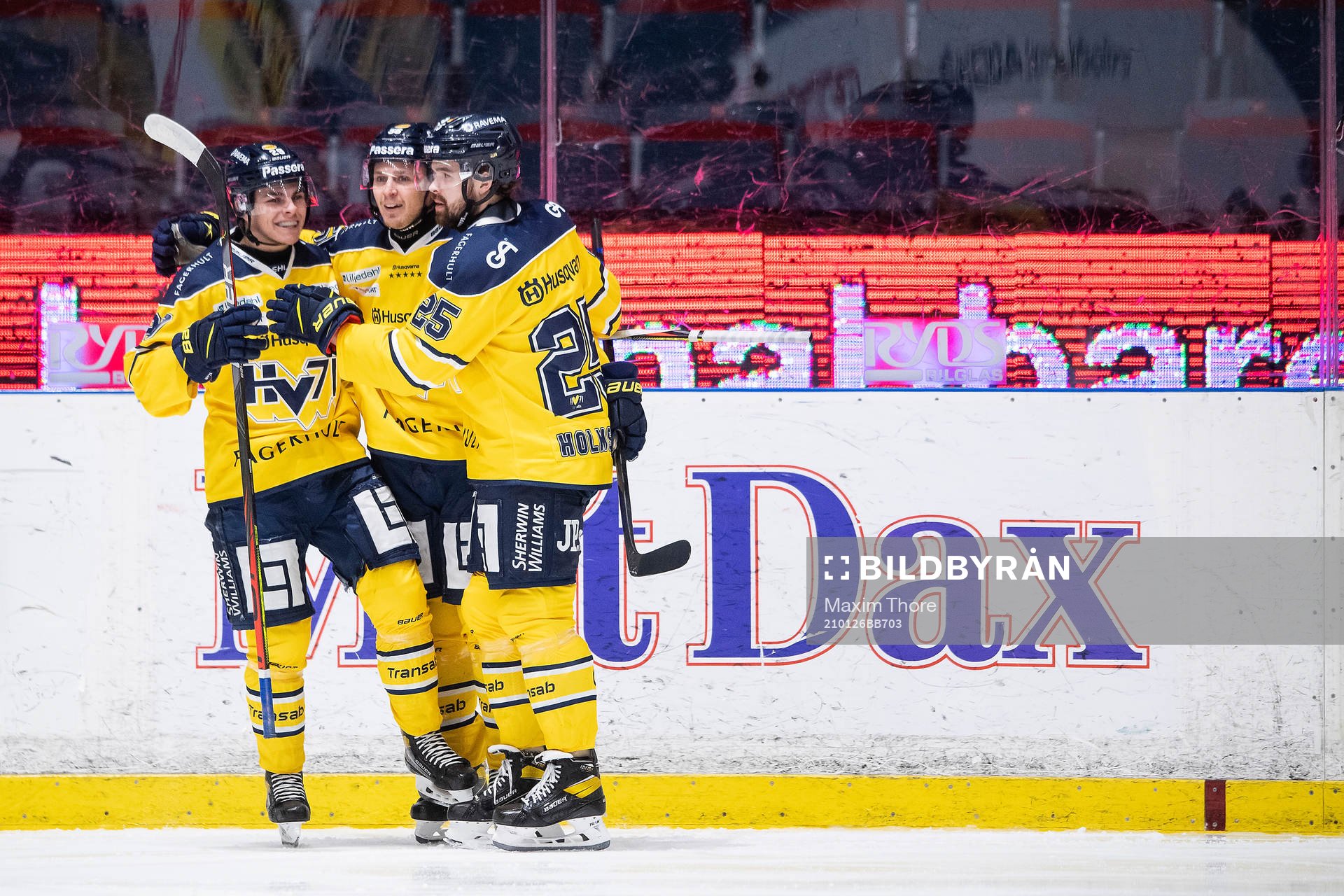 s Fredrik Forsberg jublar
