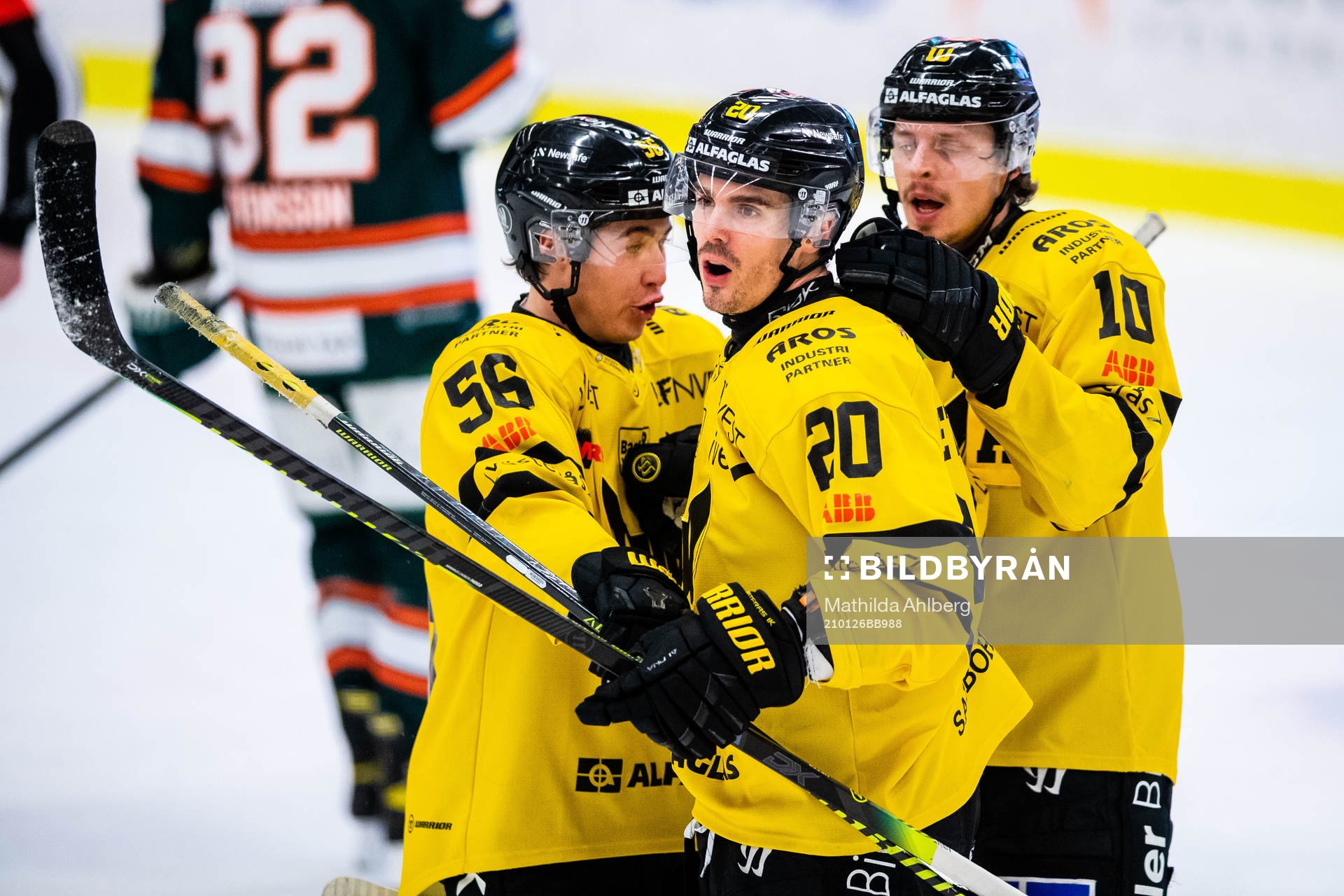 Västerås Henrik Hetta  jublar med lagkamrater