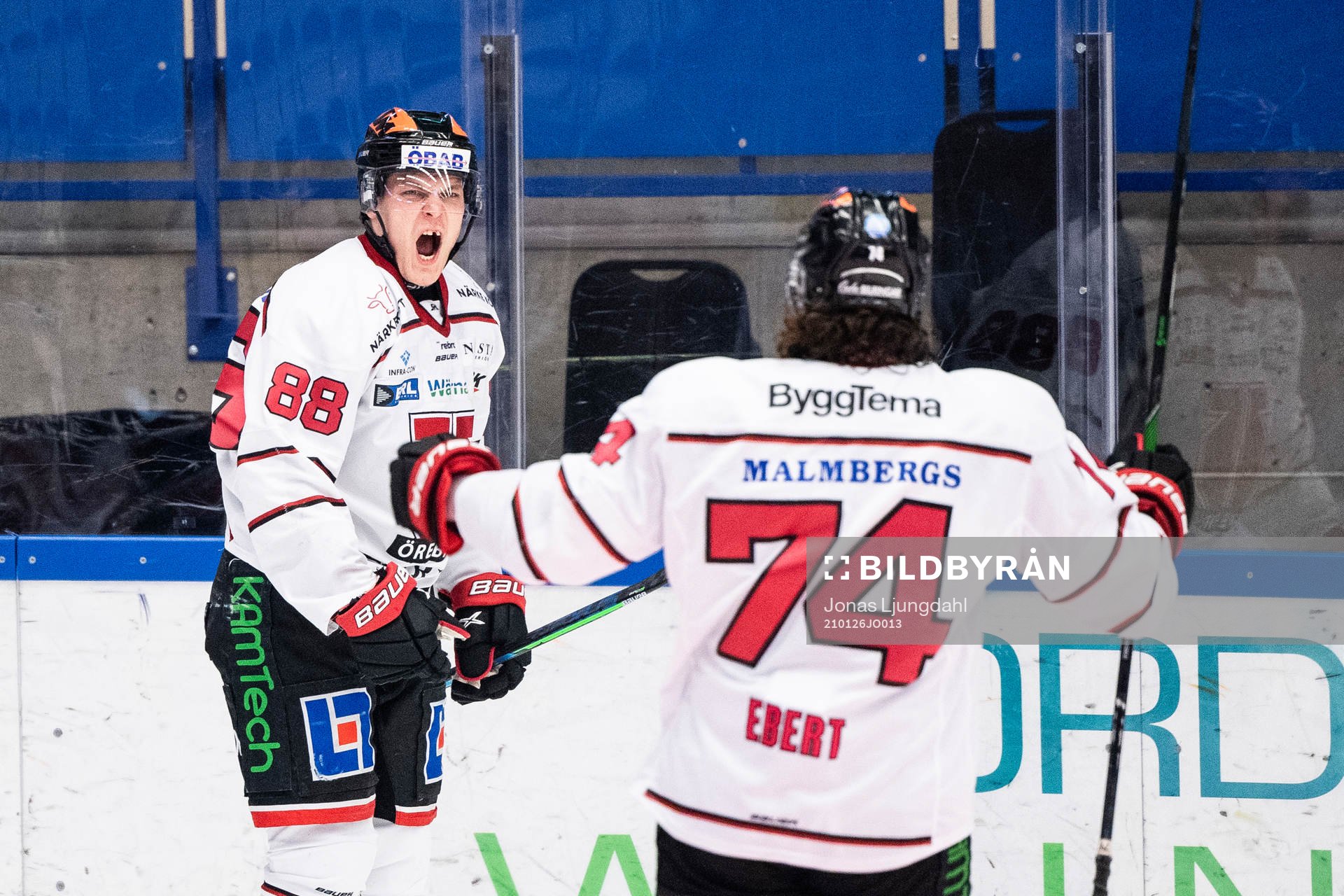 Örebros Joonas Rask jublar