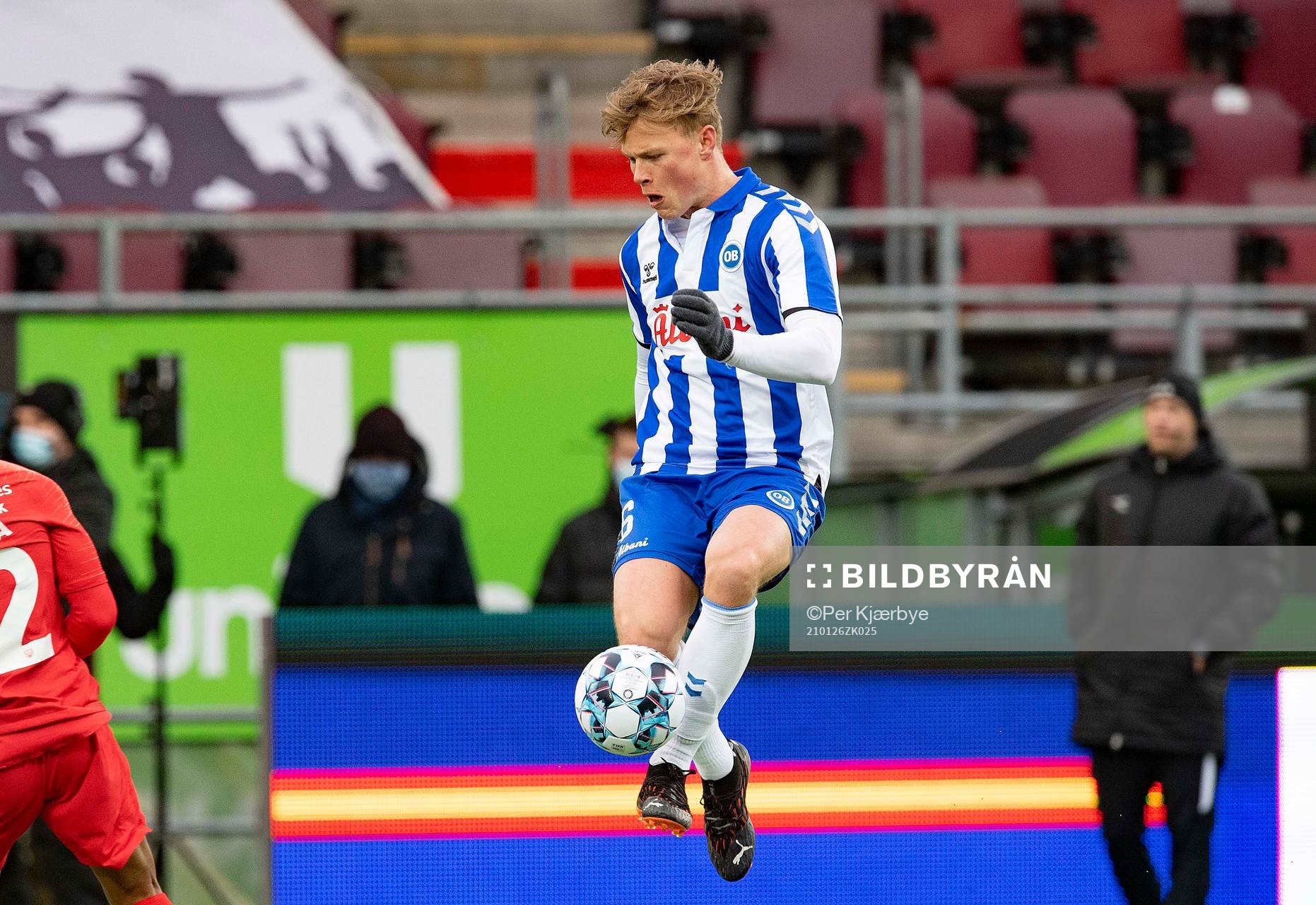 [DK=20210207: Jeppe Theis Tverskov, OB]