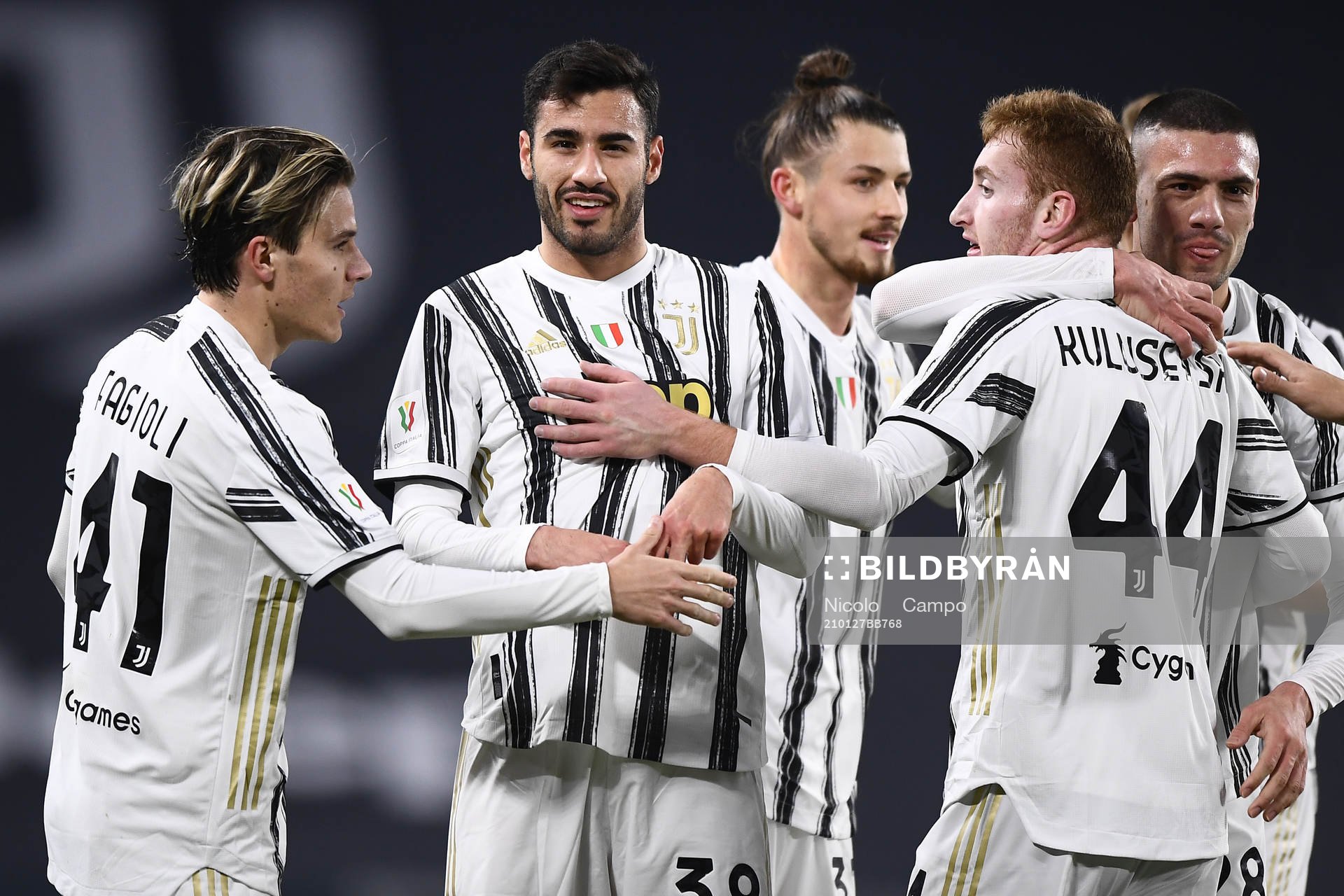 Dejan Kulusevski of Juventus celebrates the 1-0 goal by