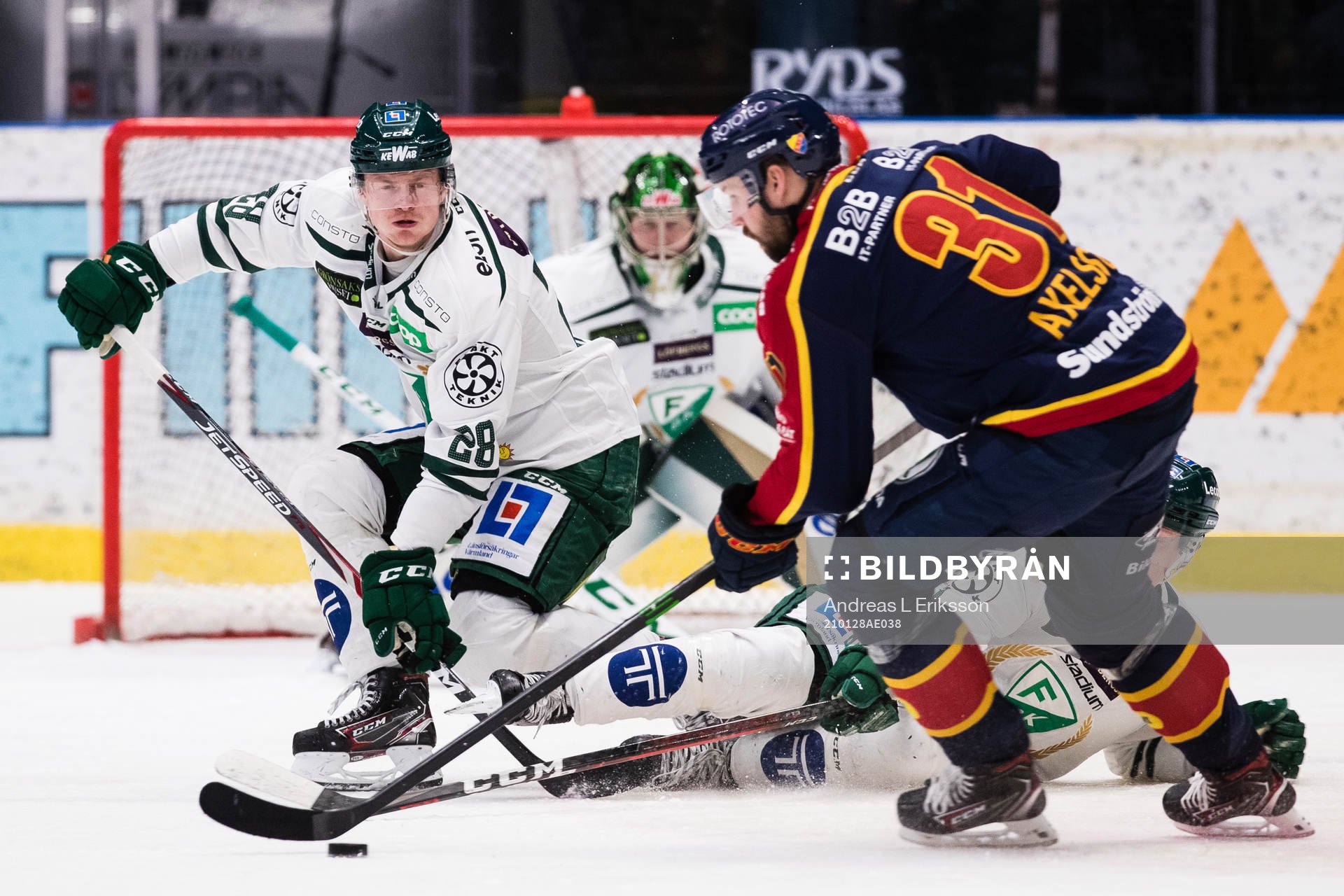Färjestads Linus Arnesson och Djurgårdens Dick Axelsson