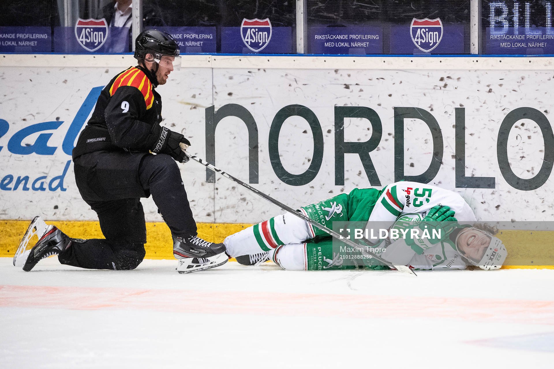 Brynäs Niclas Andersén och Rögles Moritz Seider