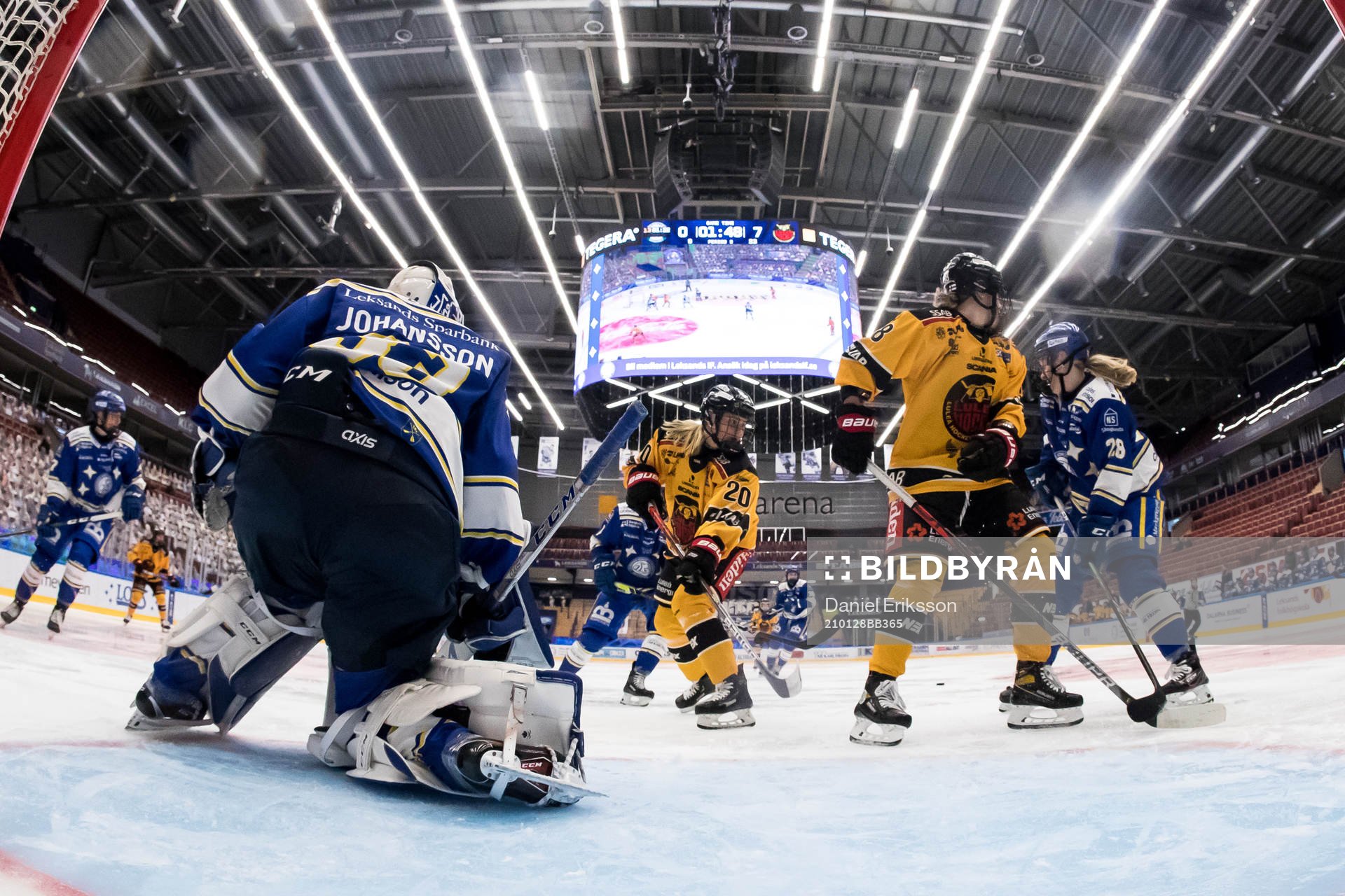 Leksands målvakt Amanda Johansson och Luleås Klara