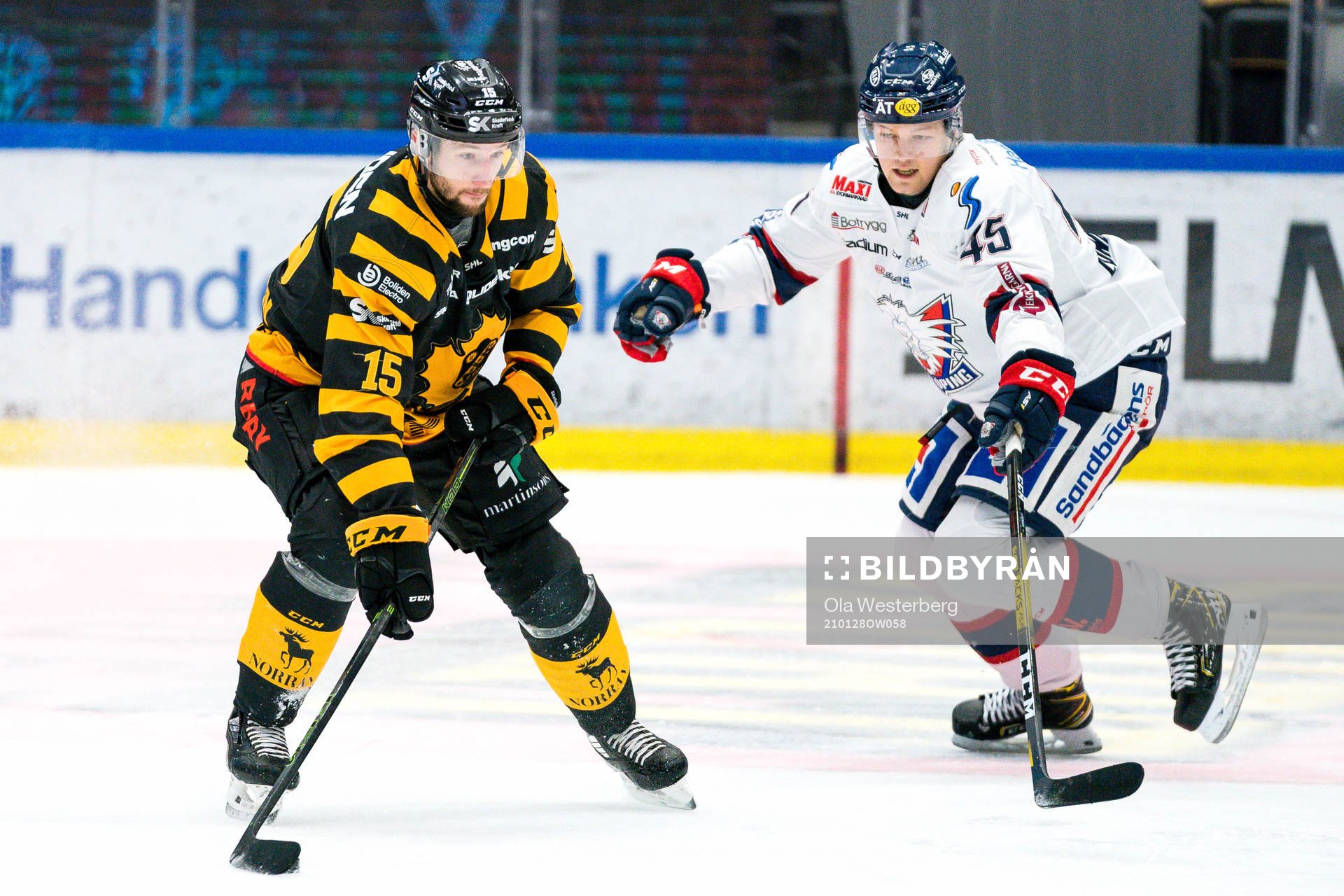 Skellefteås Melker Karlsson och Linköpings Simon Lundmark