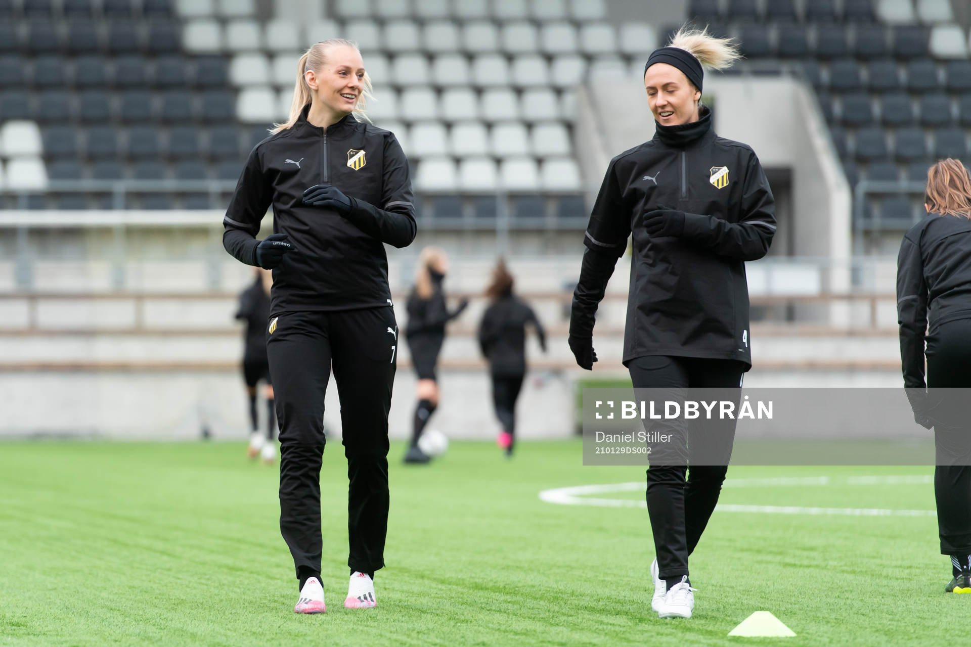 Stina Blackstenius och Emma Kullberg