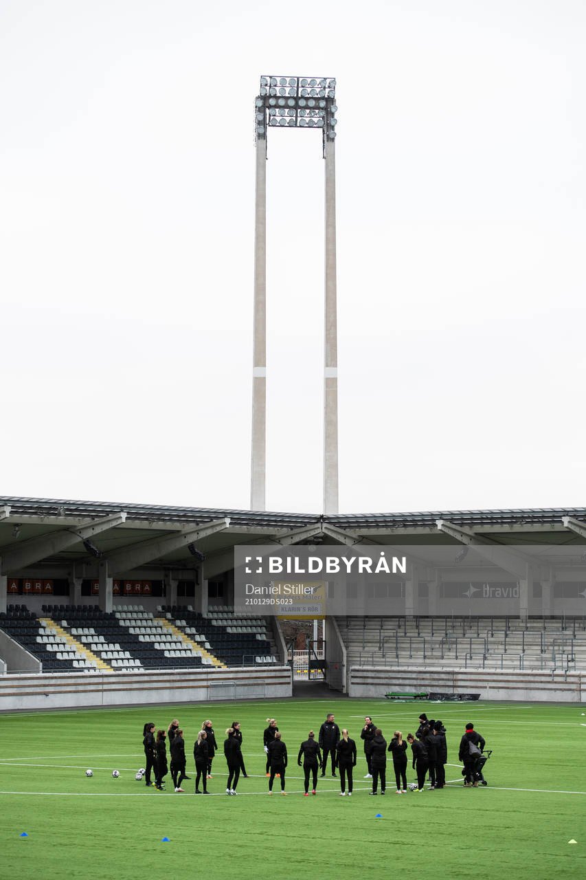 Laget samlat på Bravida Arena