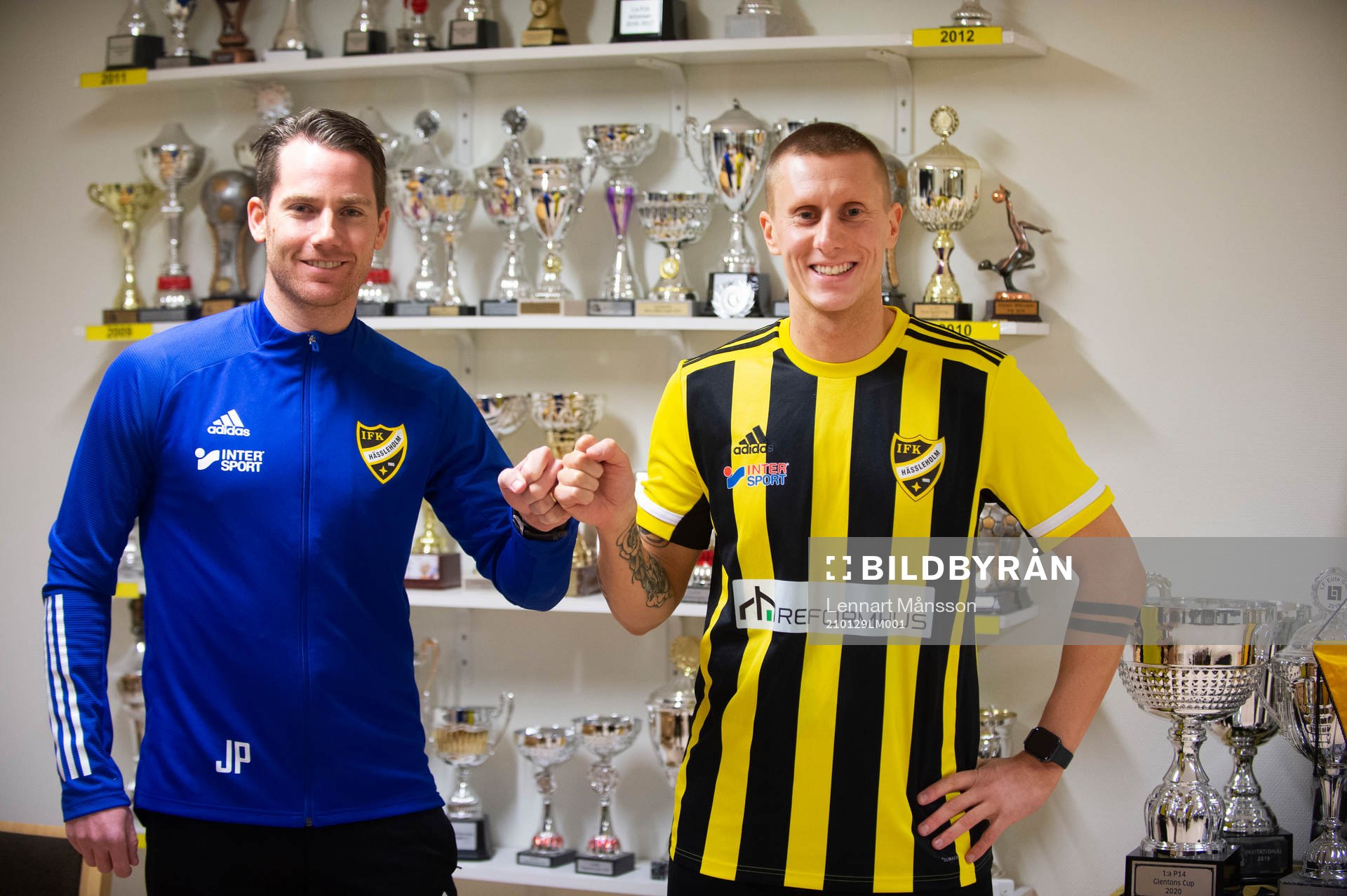 IFK-tränaren Johan Persson presenterar nyförvärvet