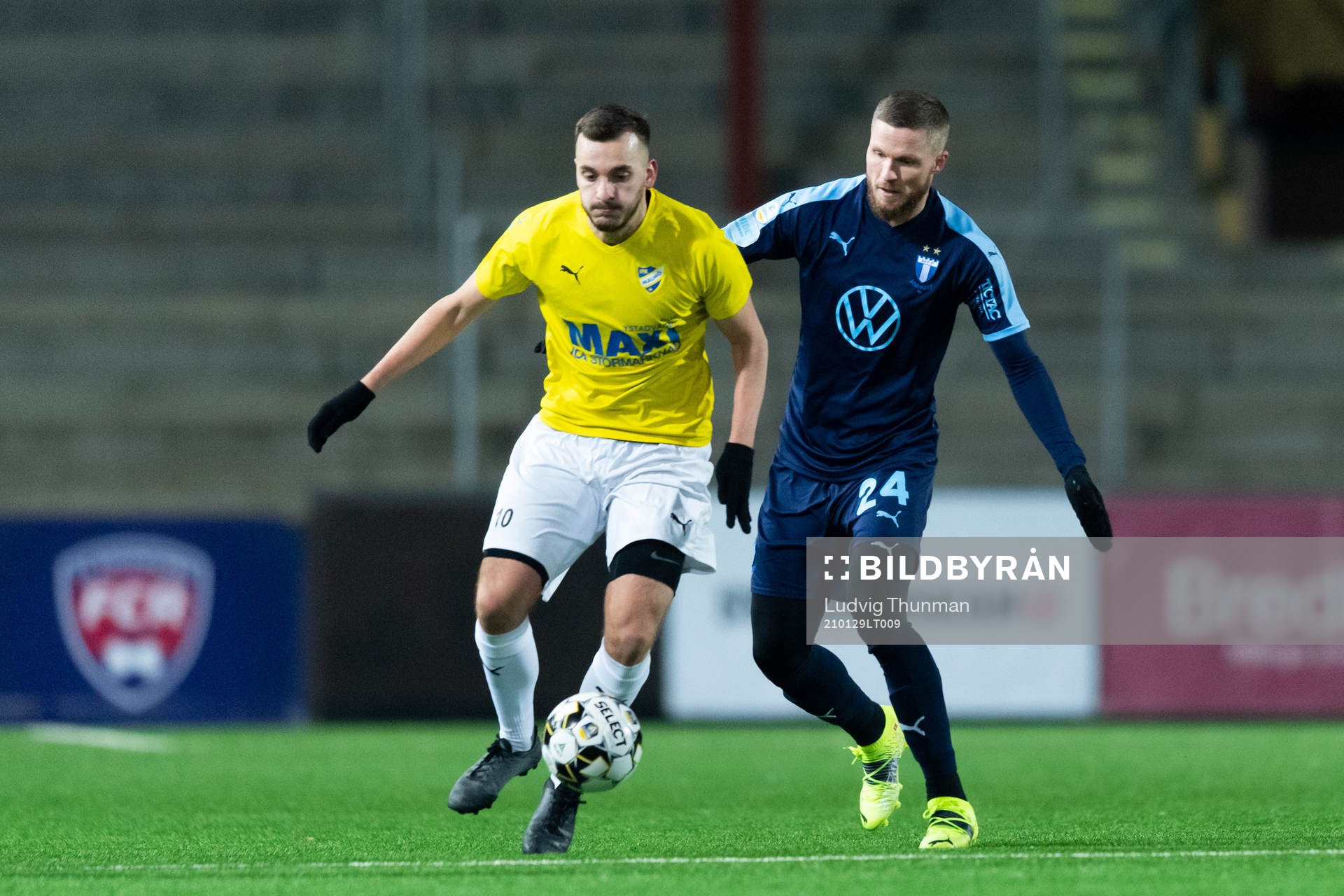 IFK Malmös Ilir Tahiri och Malmö FFs Lasse Nielsen