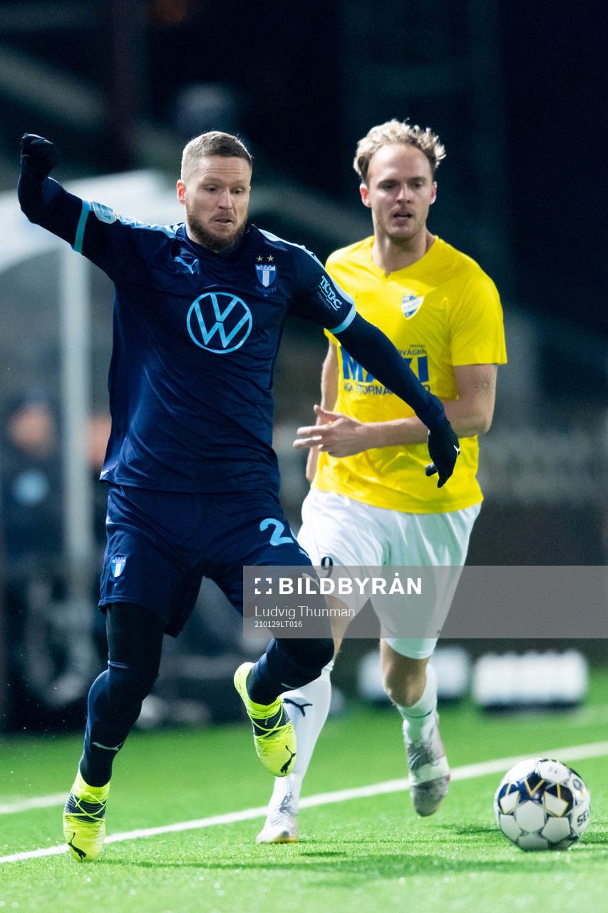 Malmö FFs Lasse Nielsen och IFK Malmös Pontus Gressmann