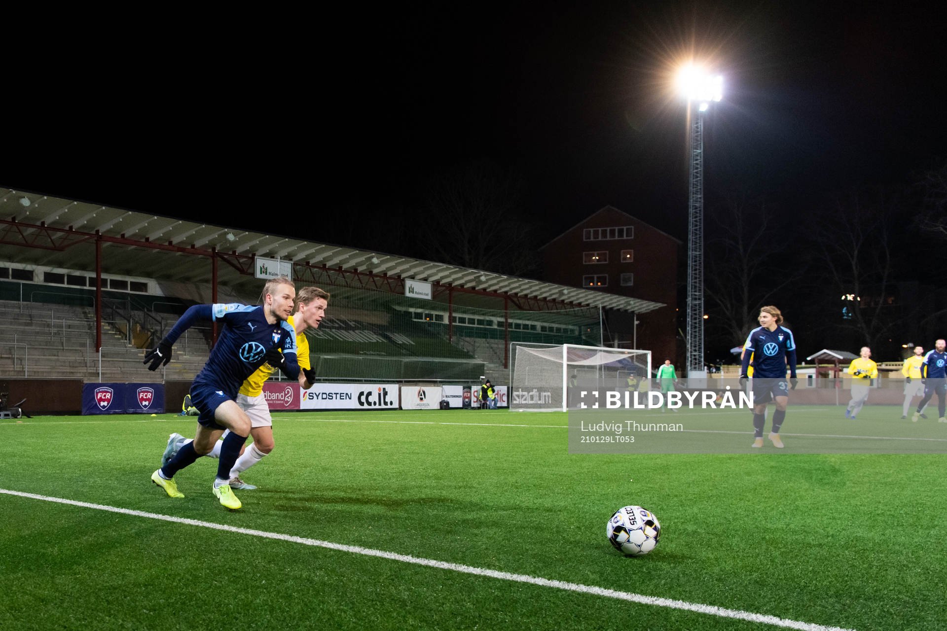 Malmö FFs Oscar Lewicki och IFK Malmös Aron Már