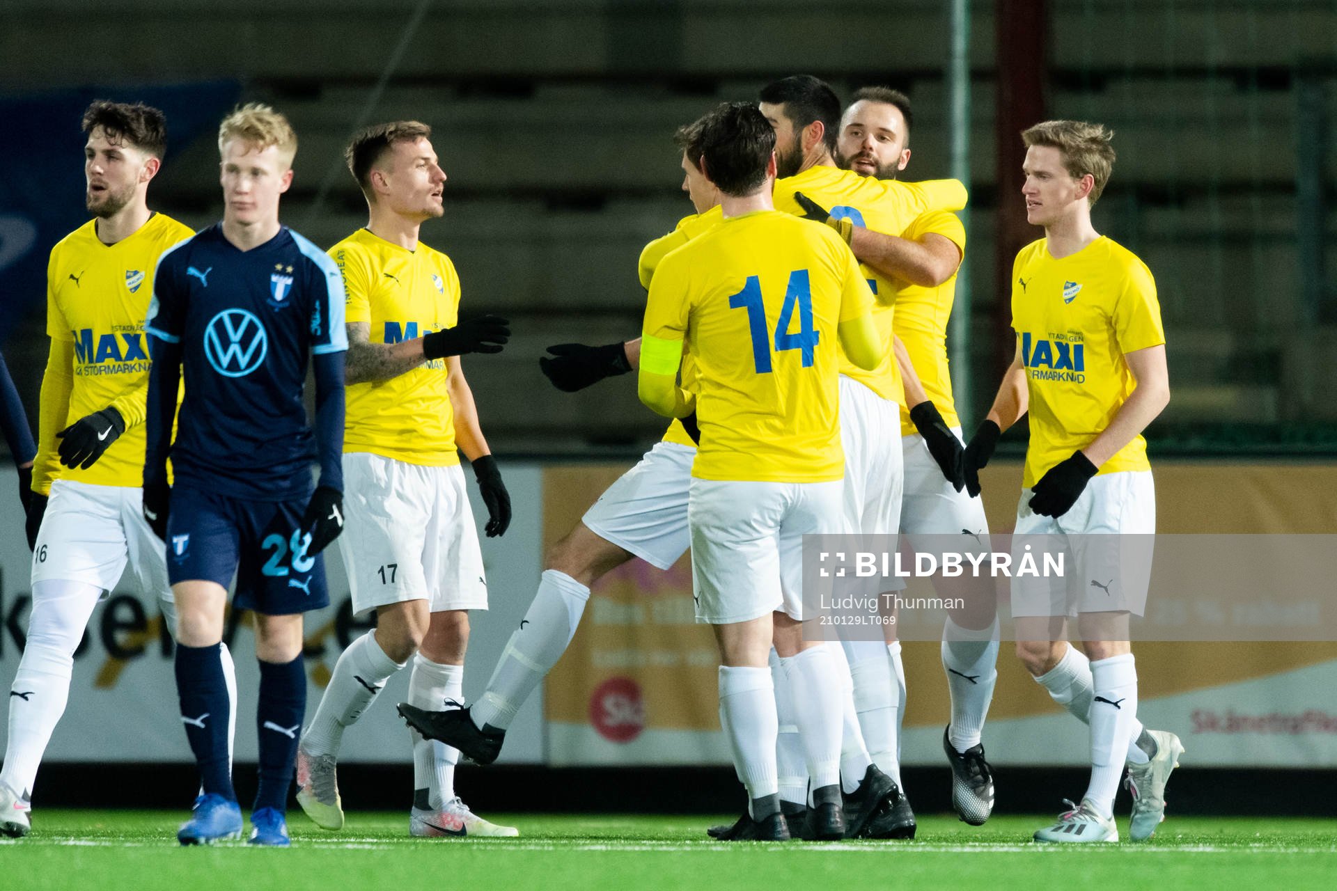 IFK Malmös Besnik Rustemaj jublar efter att han gjort 2-2 på straff under träningsmatchen i fotboll mellan Malmö FF och IFK Malmö den 29 januari 2021 i Malmö.