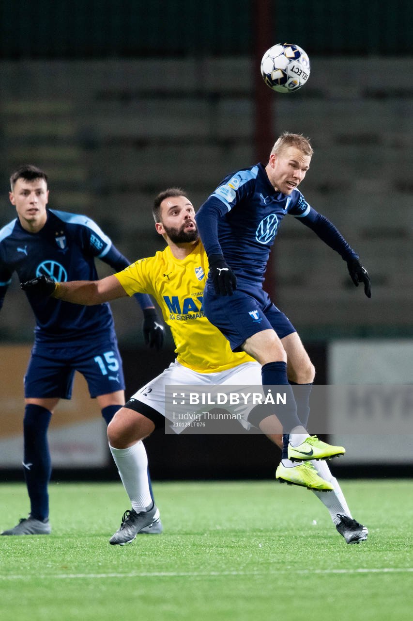 IFK Malmös Besnik Rustemaj och Malmö FFs Oscar Lewicki