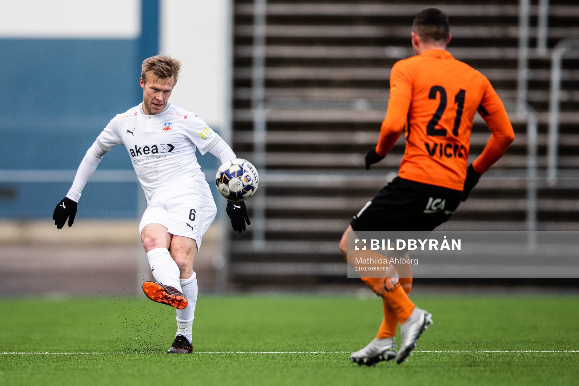 Helsingborgs Andreas Landgren och Torns Felix Konstandeliasz