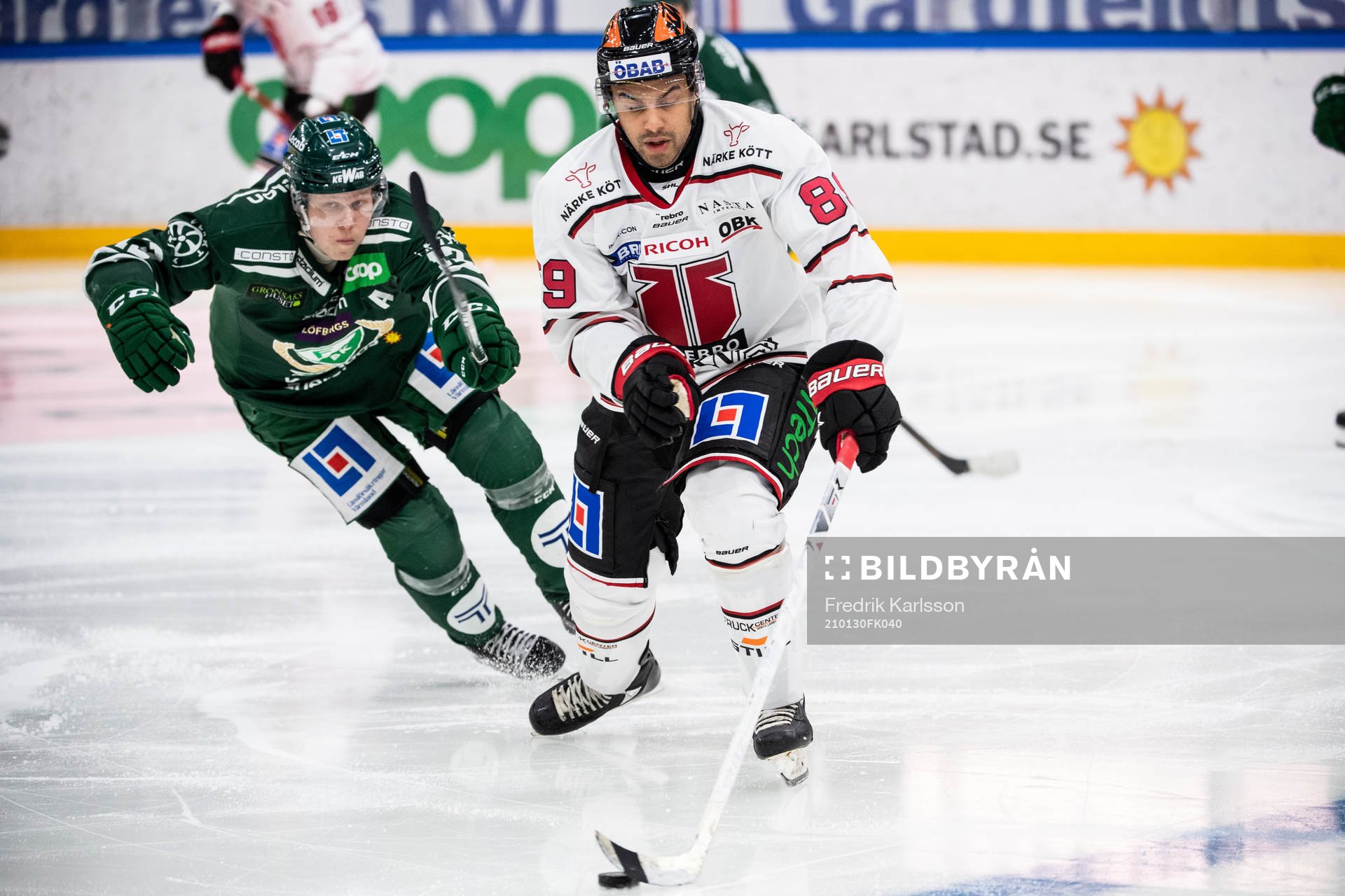 Färjestads Daniel Viksten och Örebros Joshua Ho-Sang