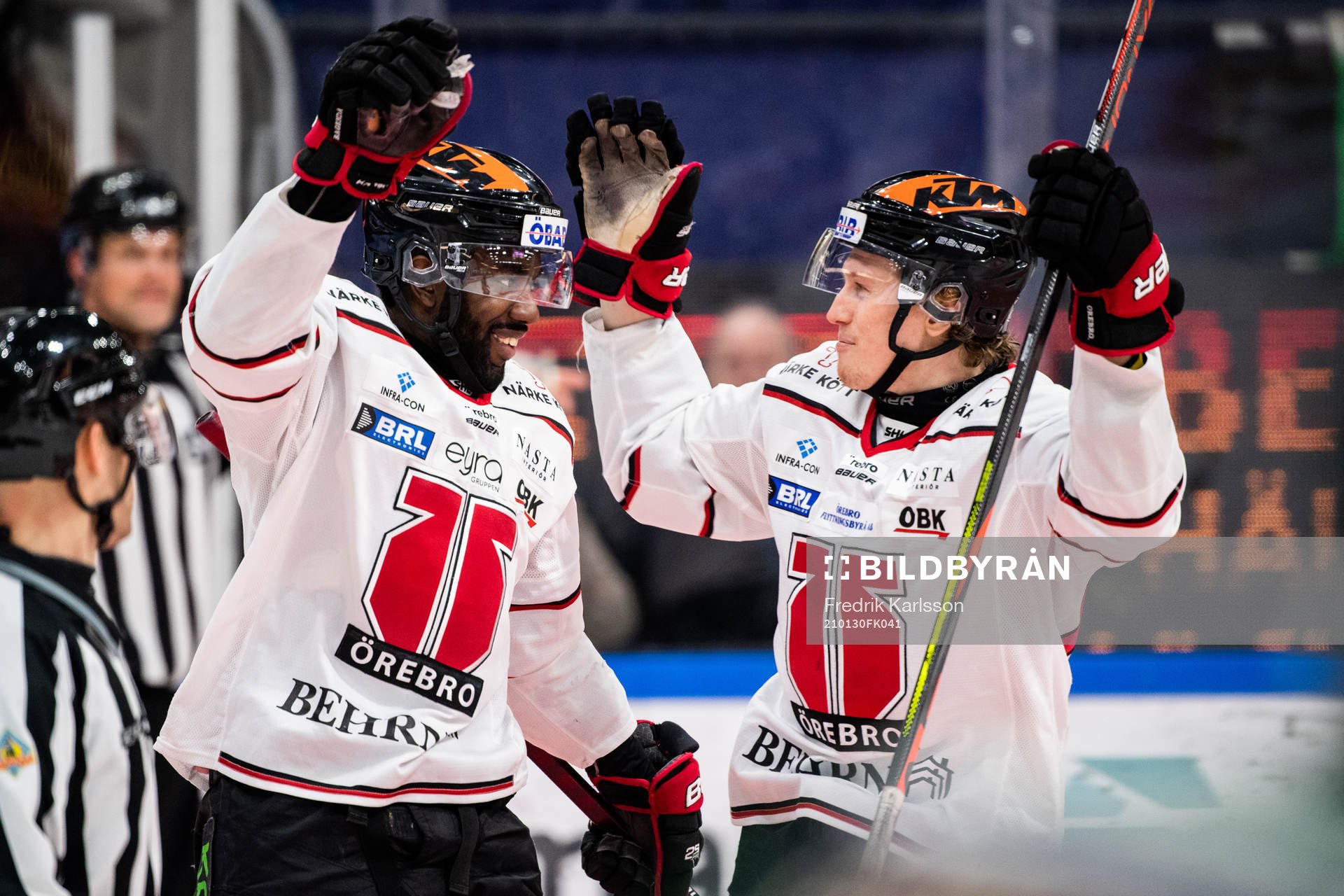 Örebros Daniel Muzito Bagenda jublar