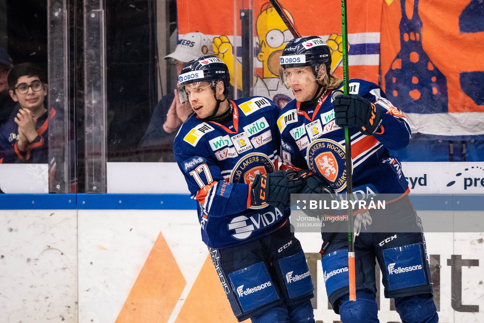 Växjös Emil Forslund och Marcus Sylvegård jublar
