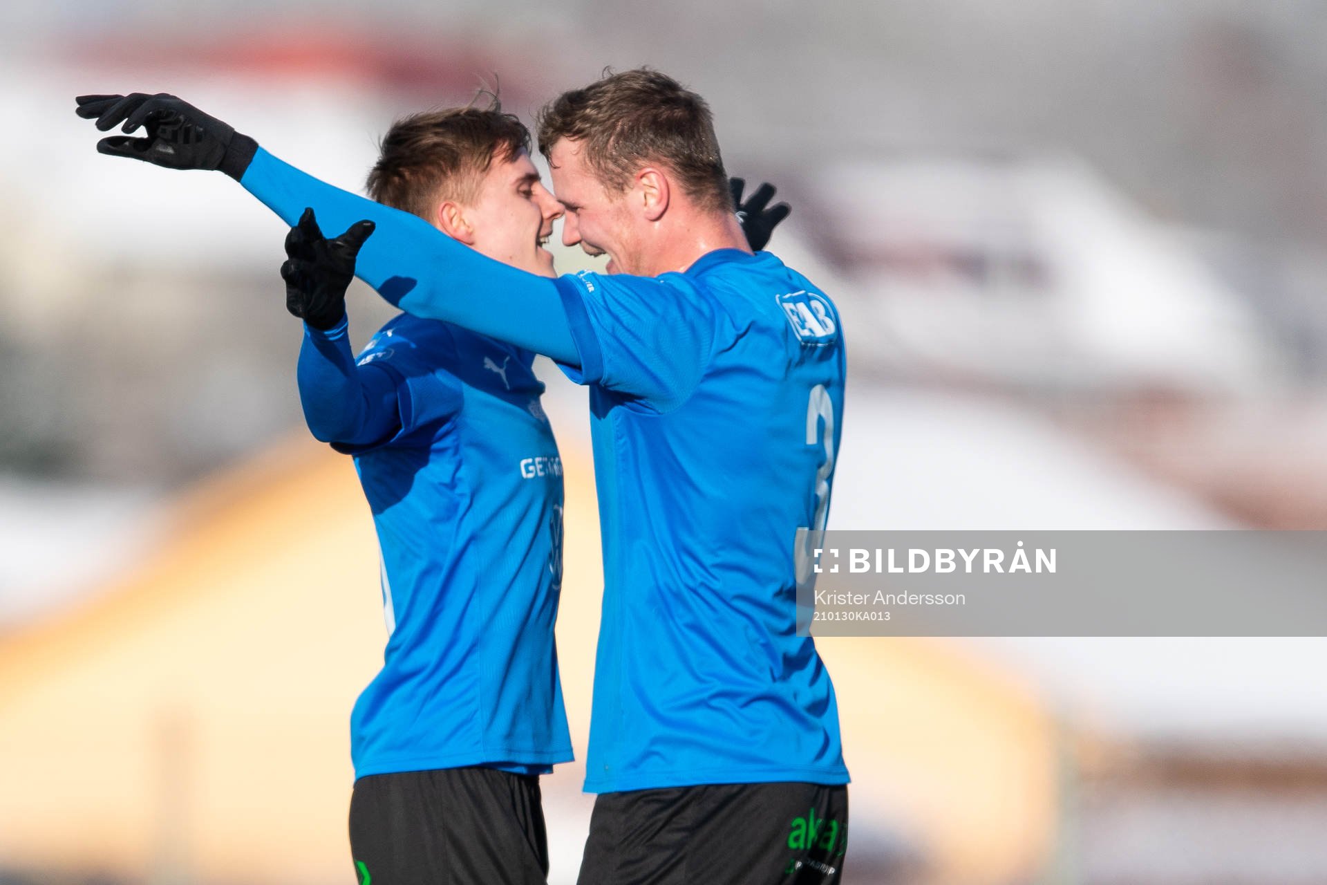 Halmstads Erik Ahlstrand och Alexander Berntsson jublar